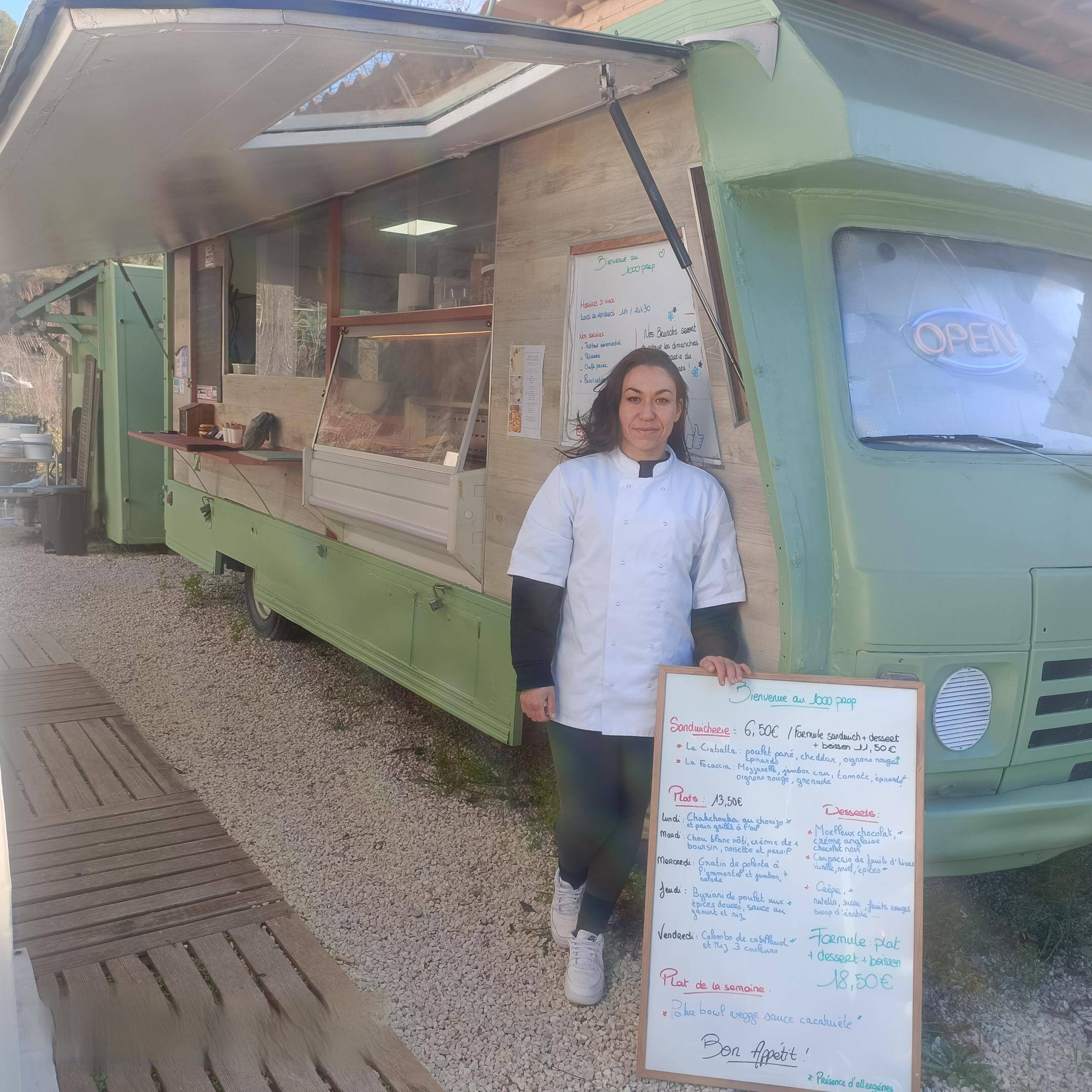 C'est quoi ce food truck de cuisine du monde qui fait le buzz dans l'arrière-pays de Nice?