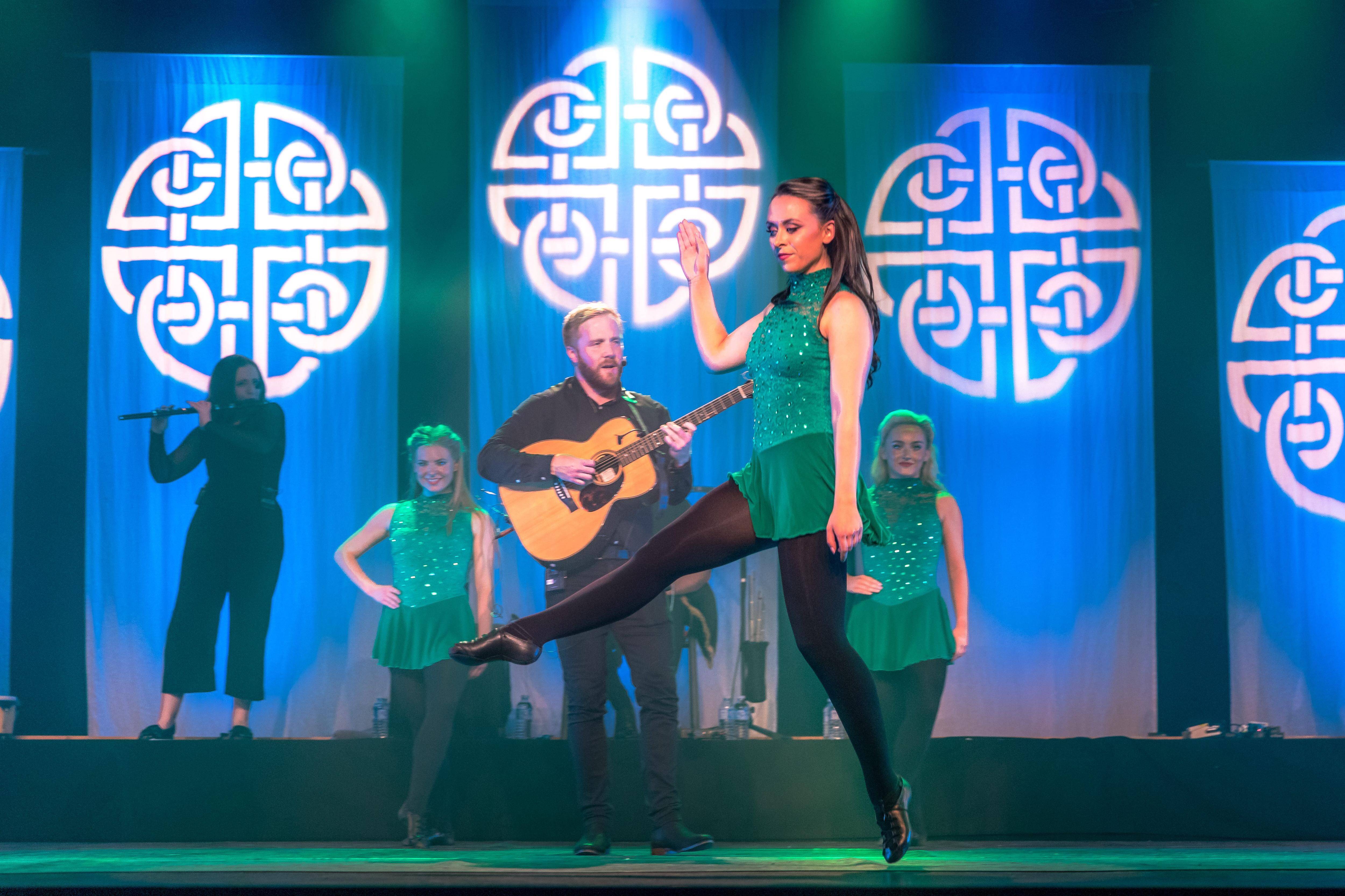 "Cette année, c'est une toute nouvelle performance": la fameuse troupe irlandaise Celtic Legends arrive à Toulon et Nice