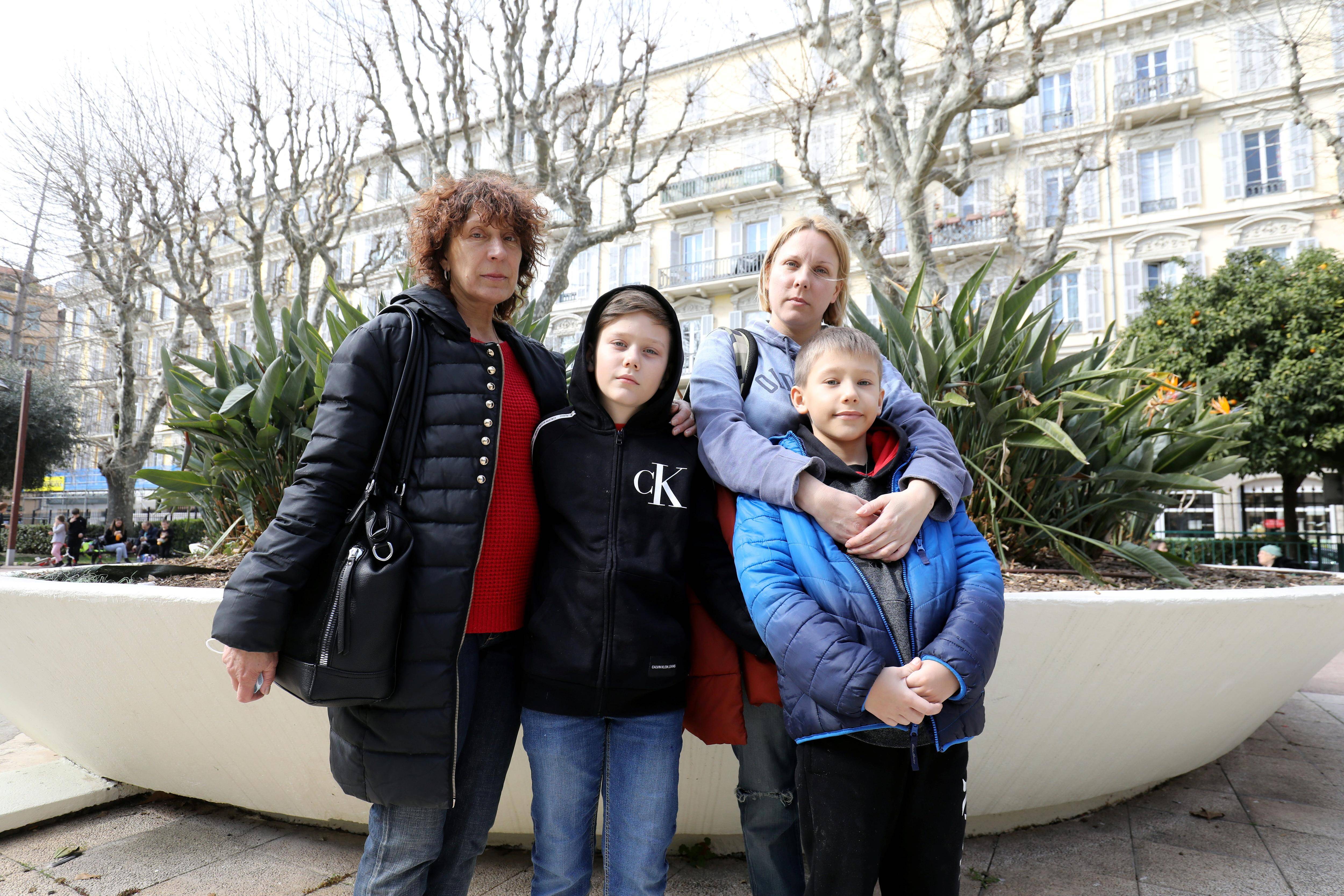 "On est heureux d'être sur notre terre malgré le cauchemar qui se déroule ici": de retour à Kiev, cette maman ukrainienne raconte leur quotidien