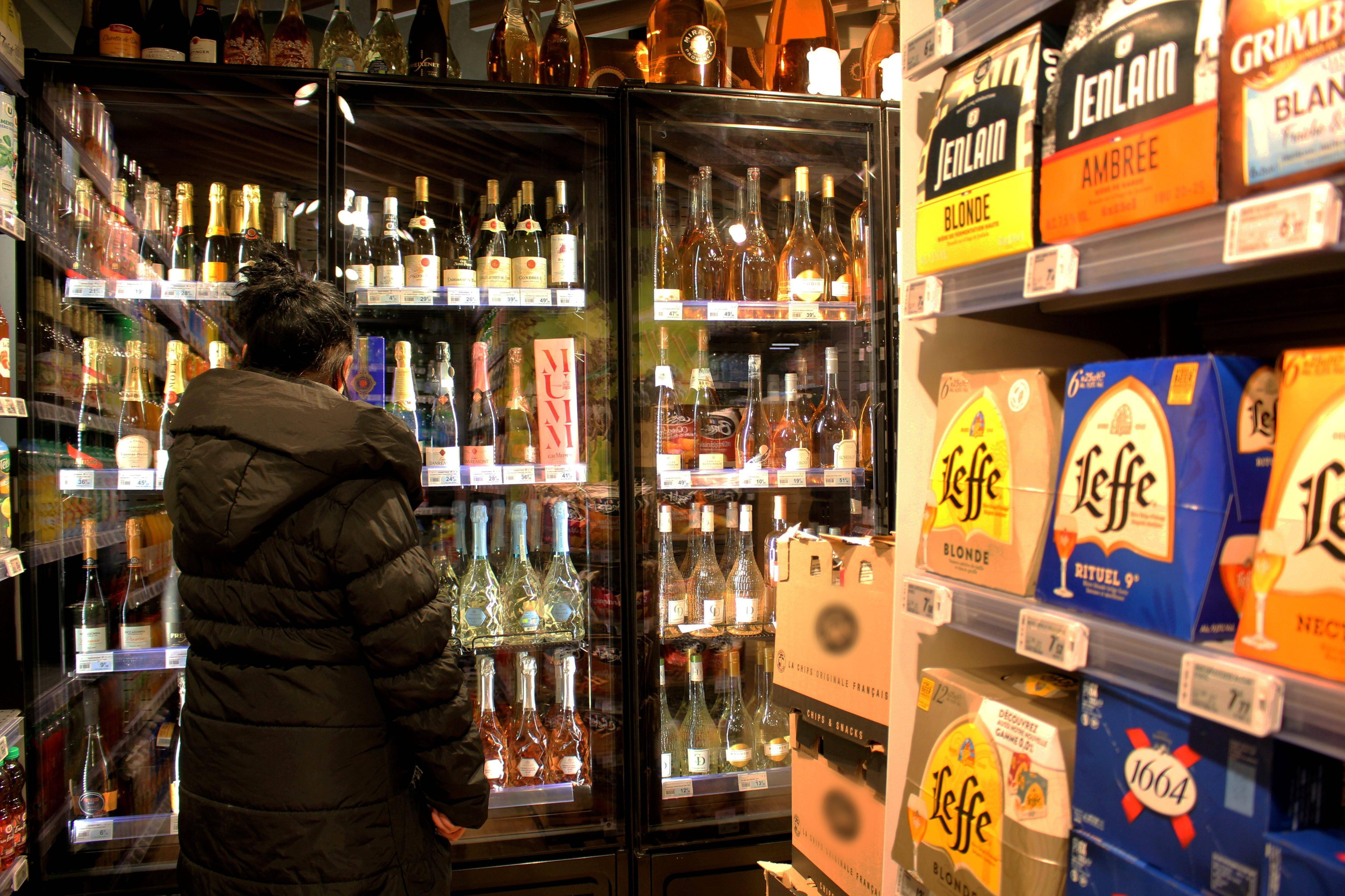 Des "troubles" à Vallauris, le maire interdit la vente d'alcool dans plusieurs secteurs de la ville