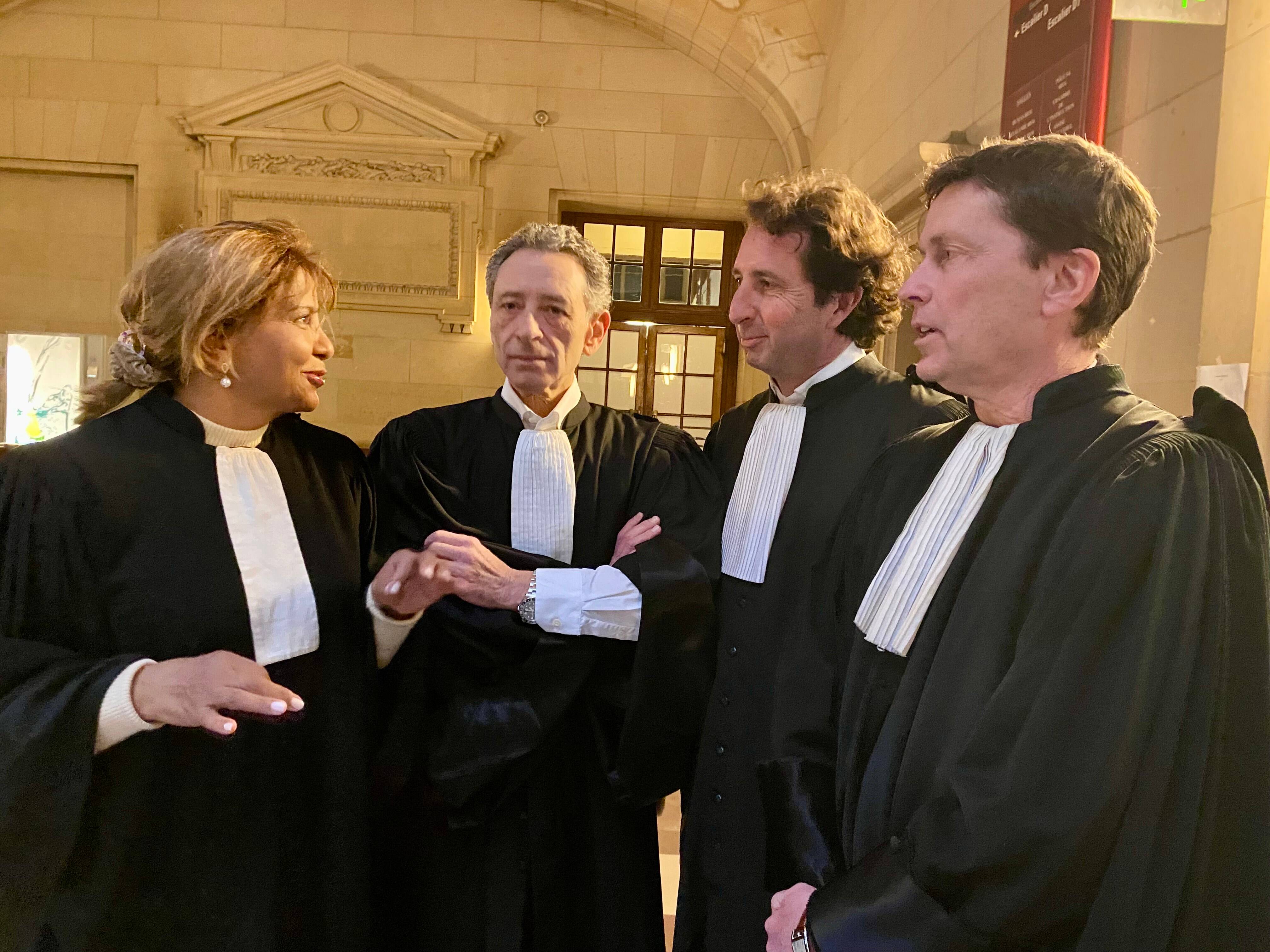 "C'est la parole des victimes qu'on retiendra", une certitude pour les 17 avocats des parties civiles au procès de l'attentat de Notre-Dame