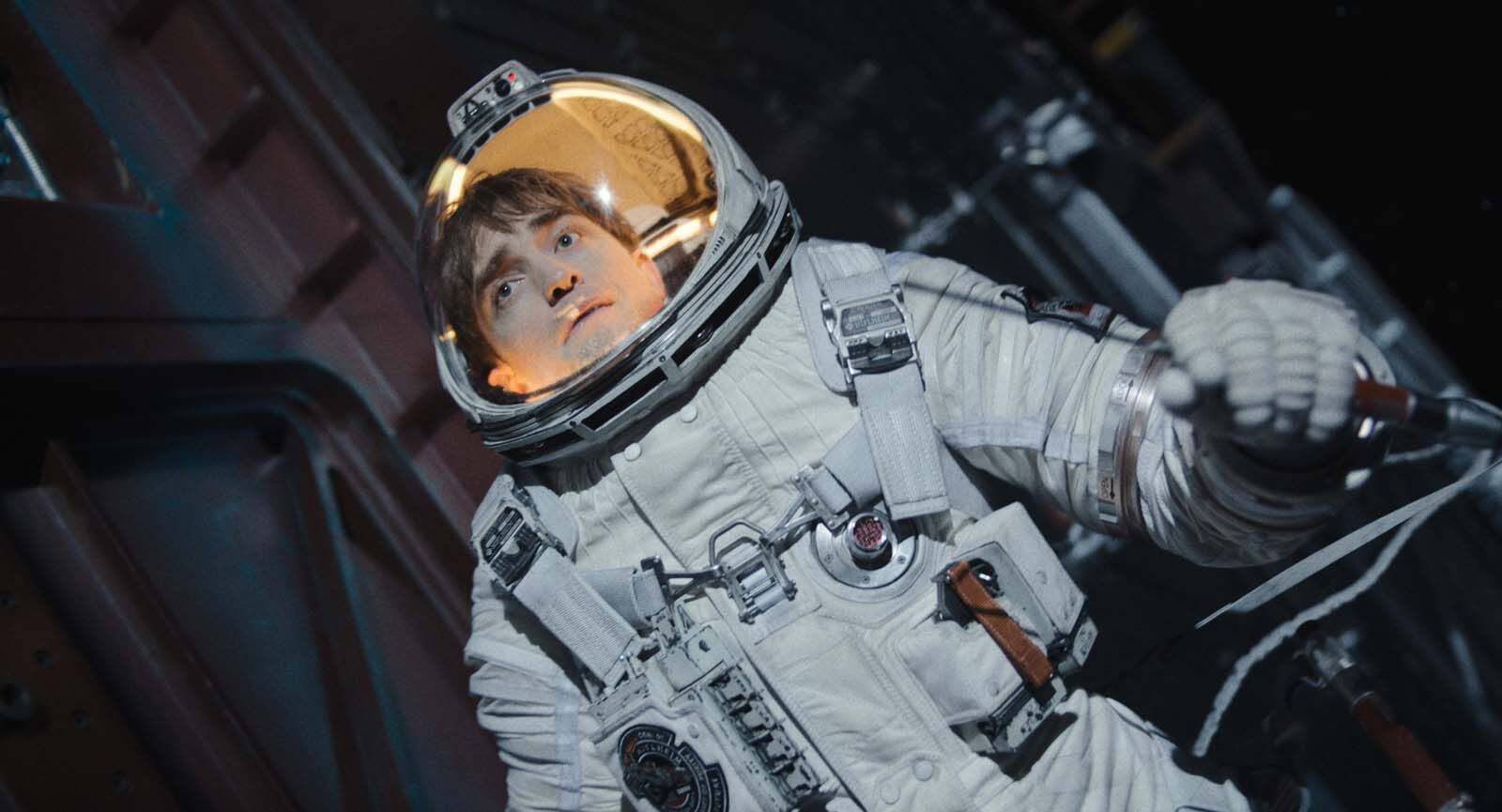 "Mickey 17": Robert Pattinson fait des étincelles dans le thriller dystopique de Bong Joon-ho