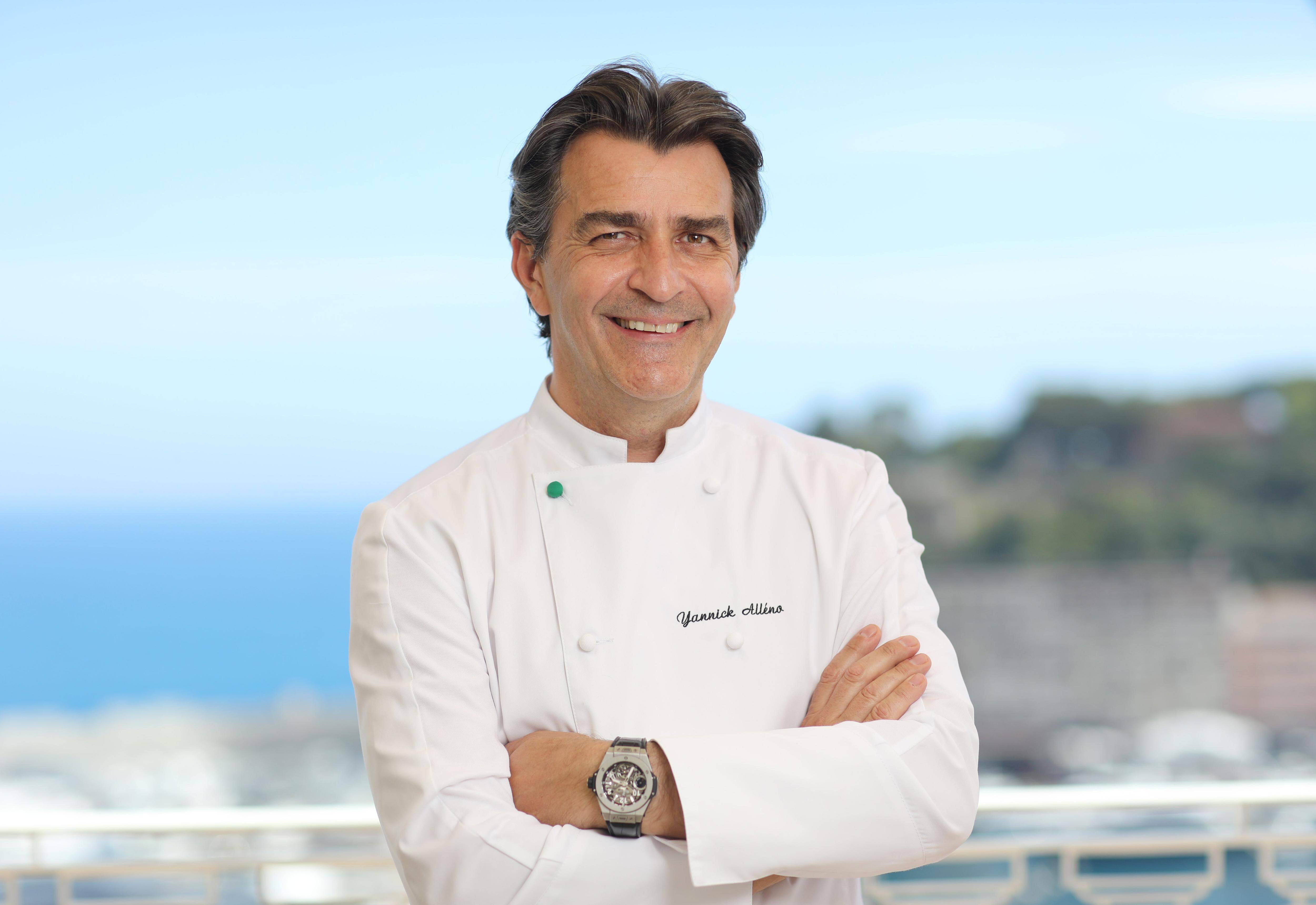 En attendant une loi sur l'homicide routier, le chef étoilé Yannick Alléno lance une nouvelle initiative contre les délits routiers