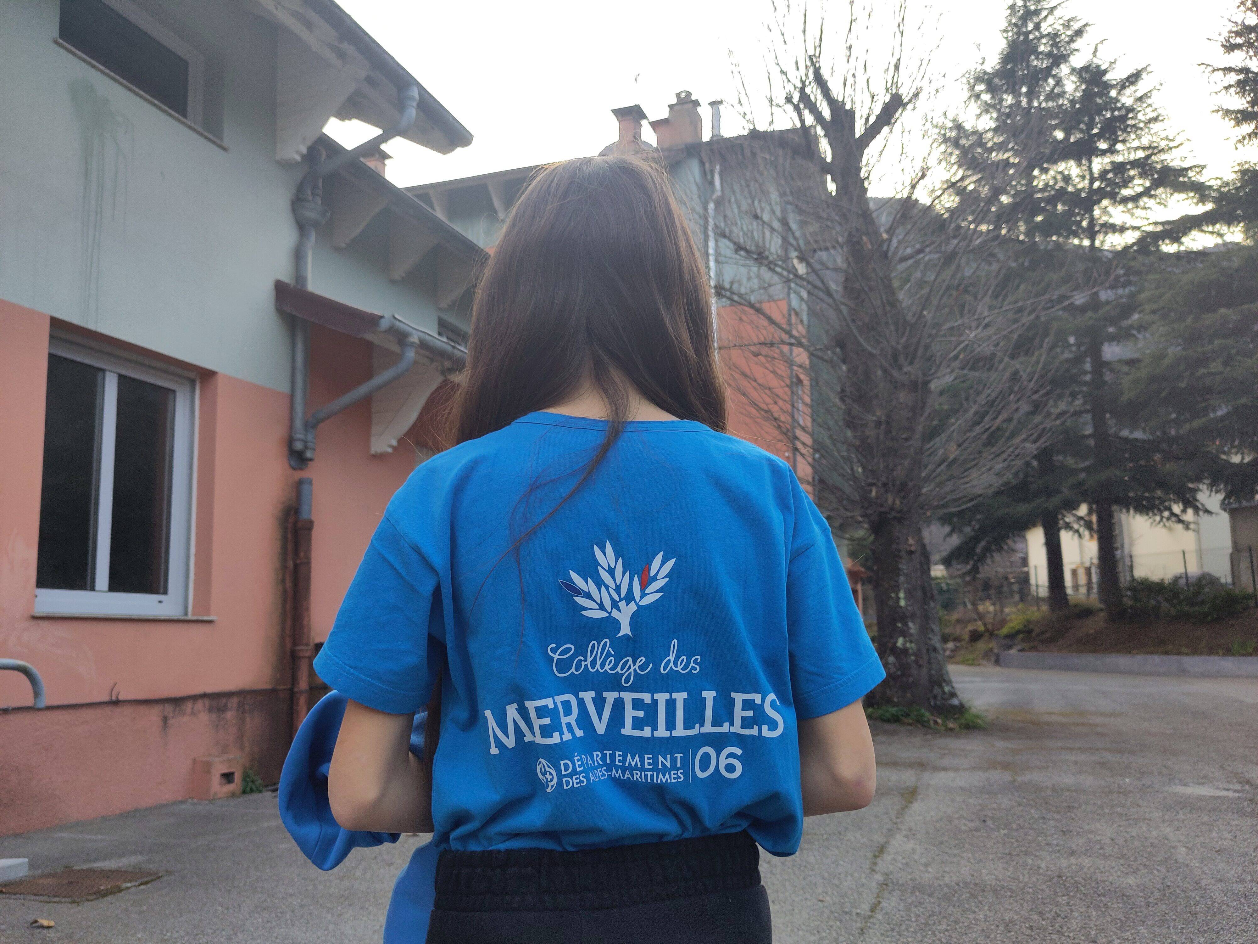 "Moi j'aime pas!": après 6 mois d'expérimentation, des élèves de deux collèges de la Côte d'Azur opposés au port de l'uniforme