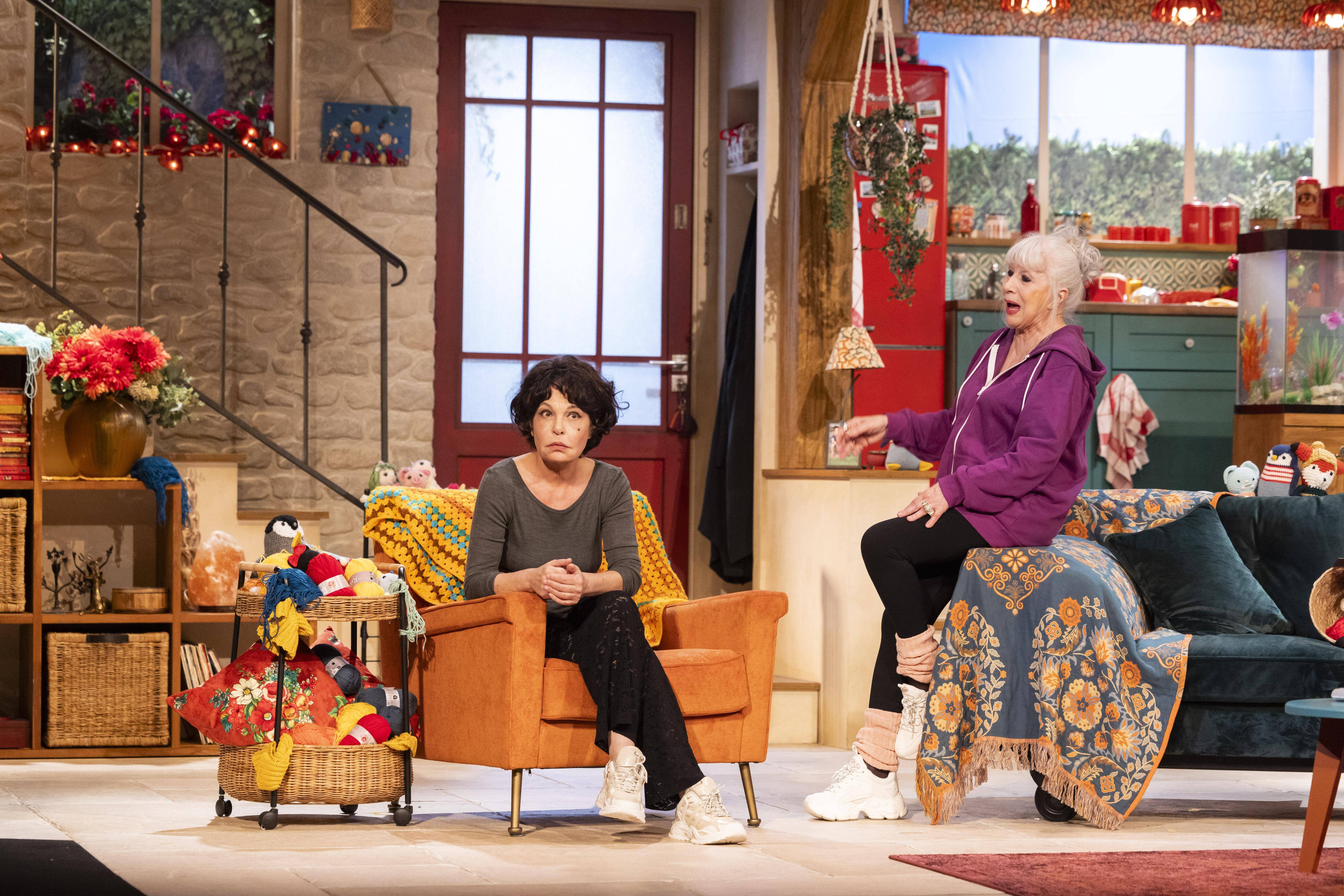 "Le théâtre, c'est ma place, c'est là où je dois être": avant de jouer à Toulon ce jeudi, Isabelle Mergault nous a parlé de sa passion pour les planches