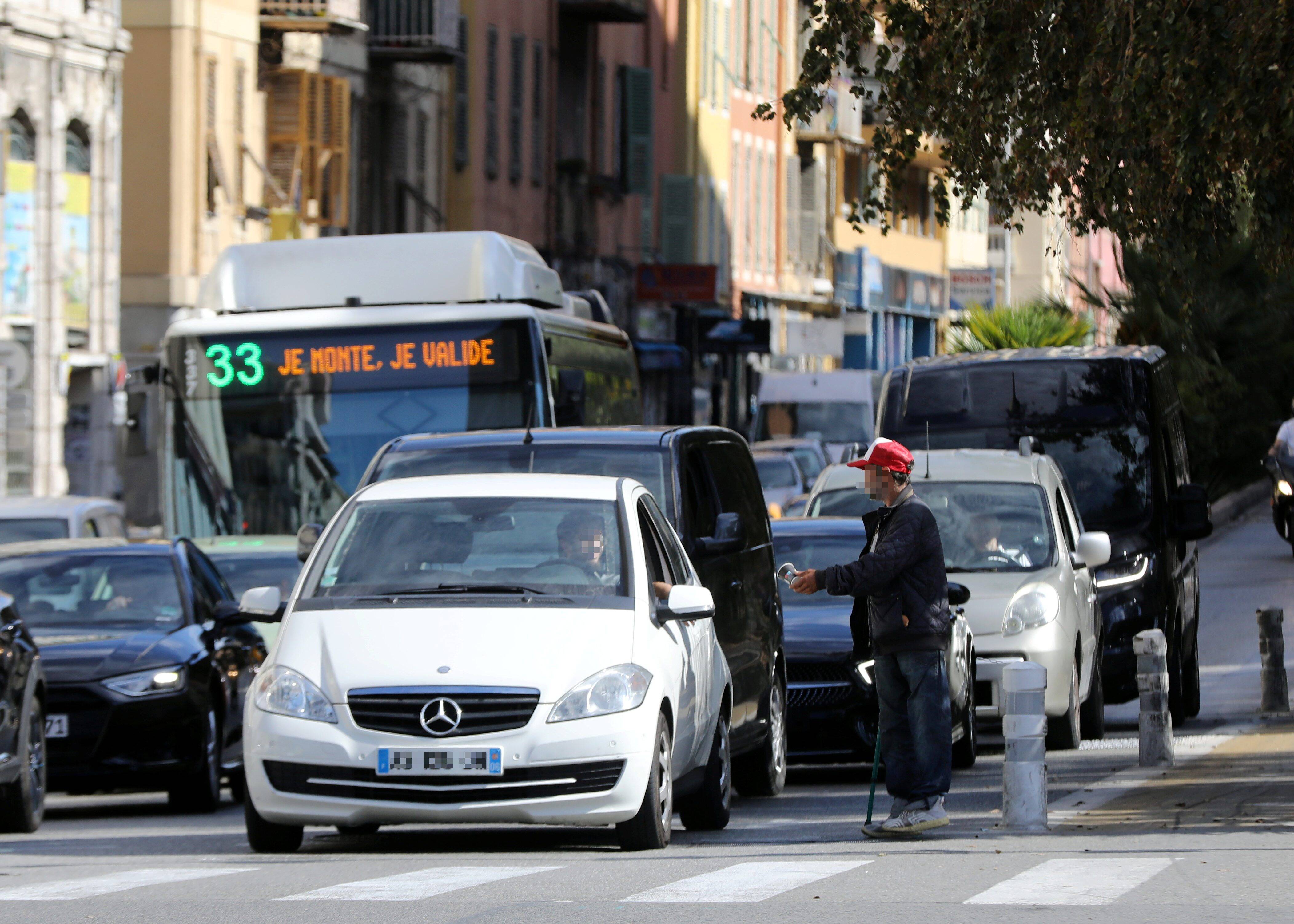 La justice vient de trancher: l'arrêté anti-mendicité du maire de Nice n'avait pas lieu d'être