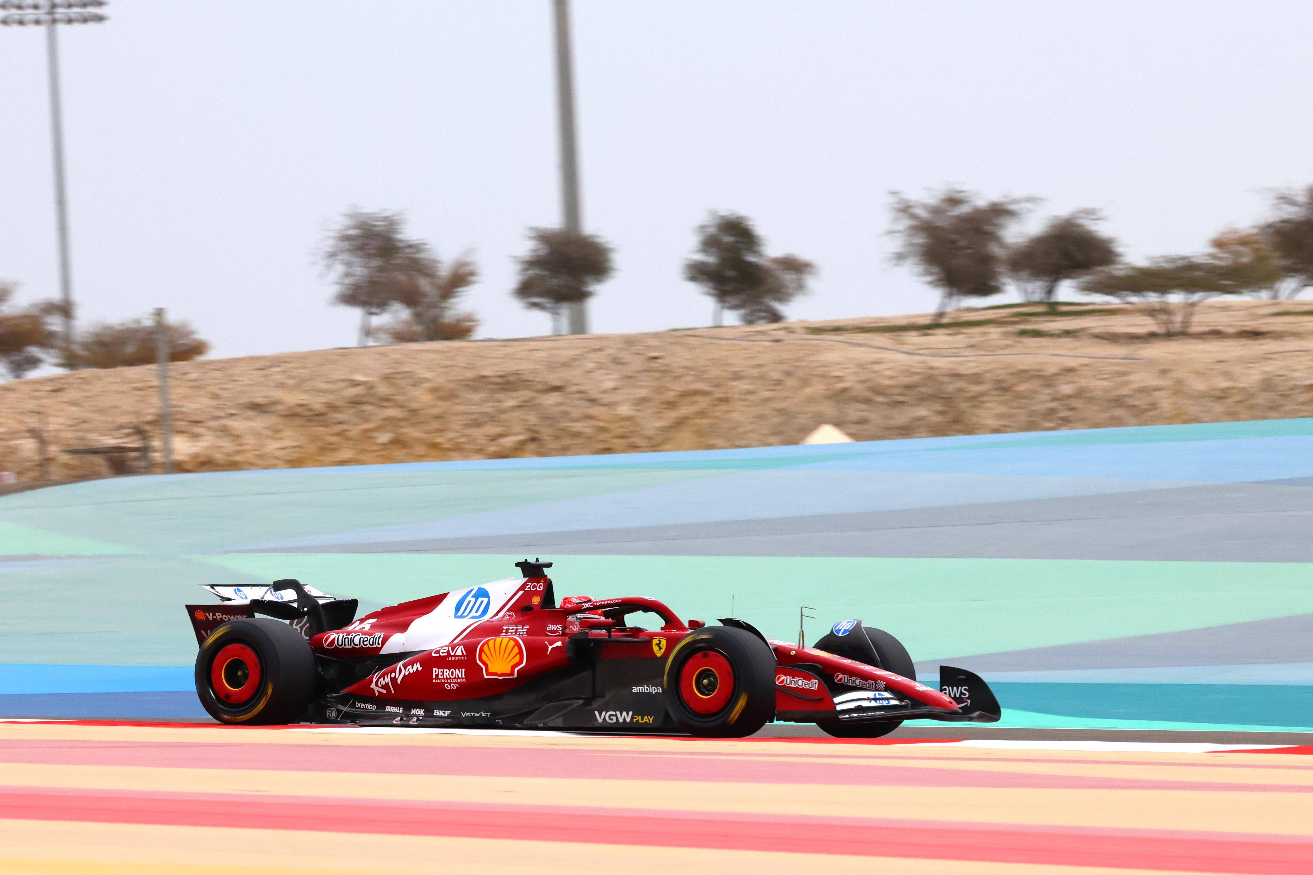 Charles Leclerc à l'épreuve de Lewis Hamilton chez Ferrari: top départ ce week-end sur la piste du Grand Prix d'Australie