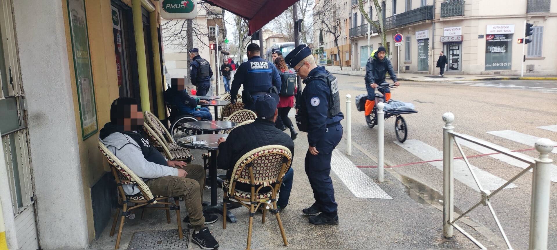 Une centaine de policiers mobilisés pour une opération sécurité dans le quartier de Saint-Jean-du-Var à Toulon