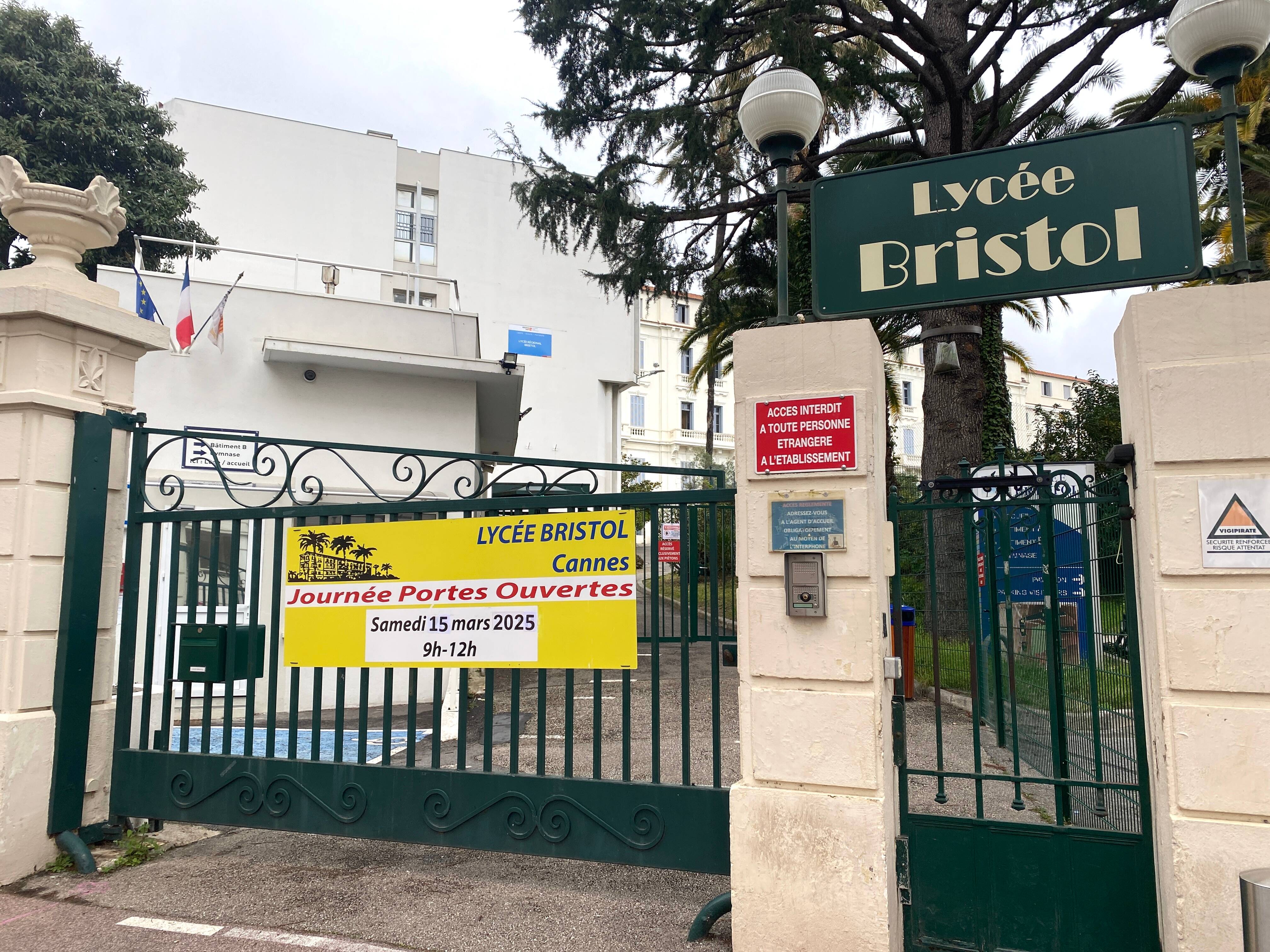 Fumigène dans les toilettes, jet de lacrymogène, "réunion de crise": que se passe-t-il dans ce lycée azuréen où les enseignants disent vivre "l'enfer"?
