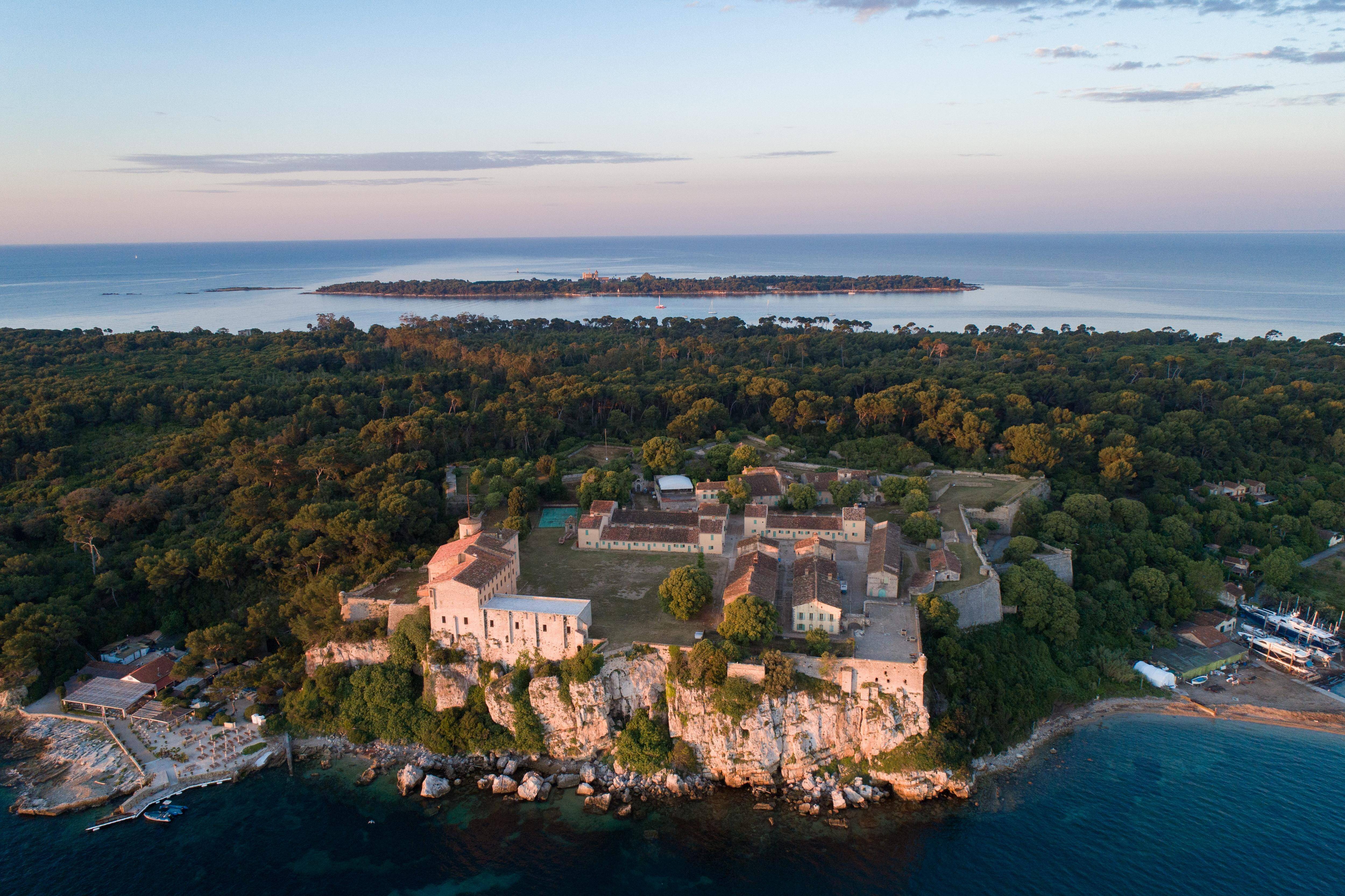 En cette Saint-Patrick, on vous raconte la légende selon laquelle le saint patron des Irlandais aurait séjourné sur l'une des îles de Lérins au IVe siècle