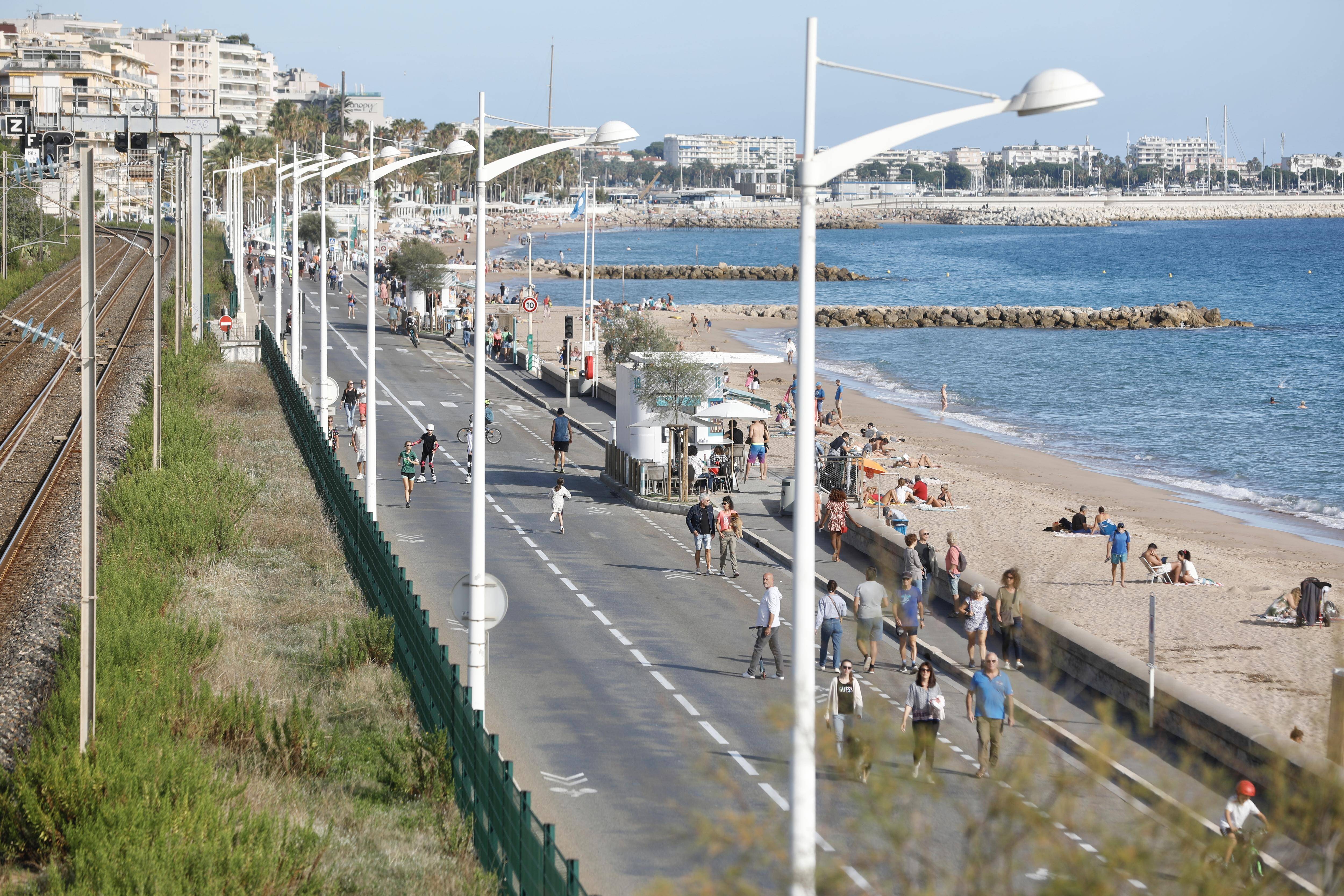 Ils vont tenter de réaliser près de 900km en longe côte à Cannes pour la bonne cause
