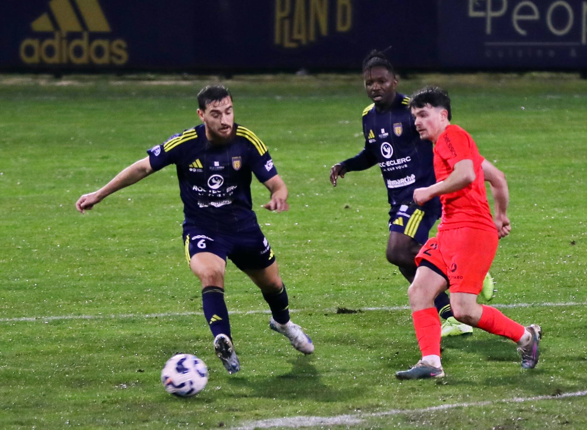 "C'est trop tôt pour parler du National", assure le joueur du Hyères 83 FC Eric Mathieu