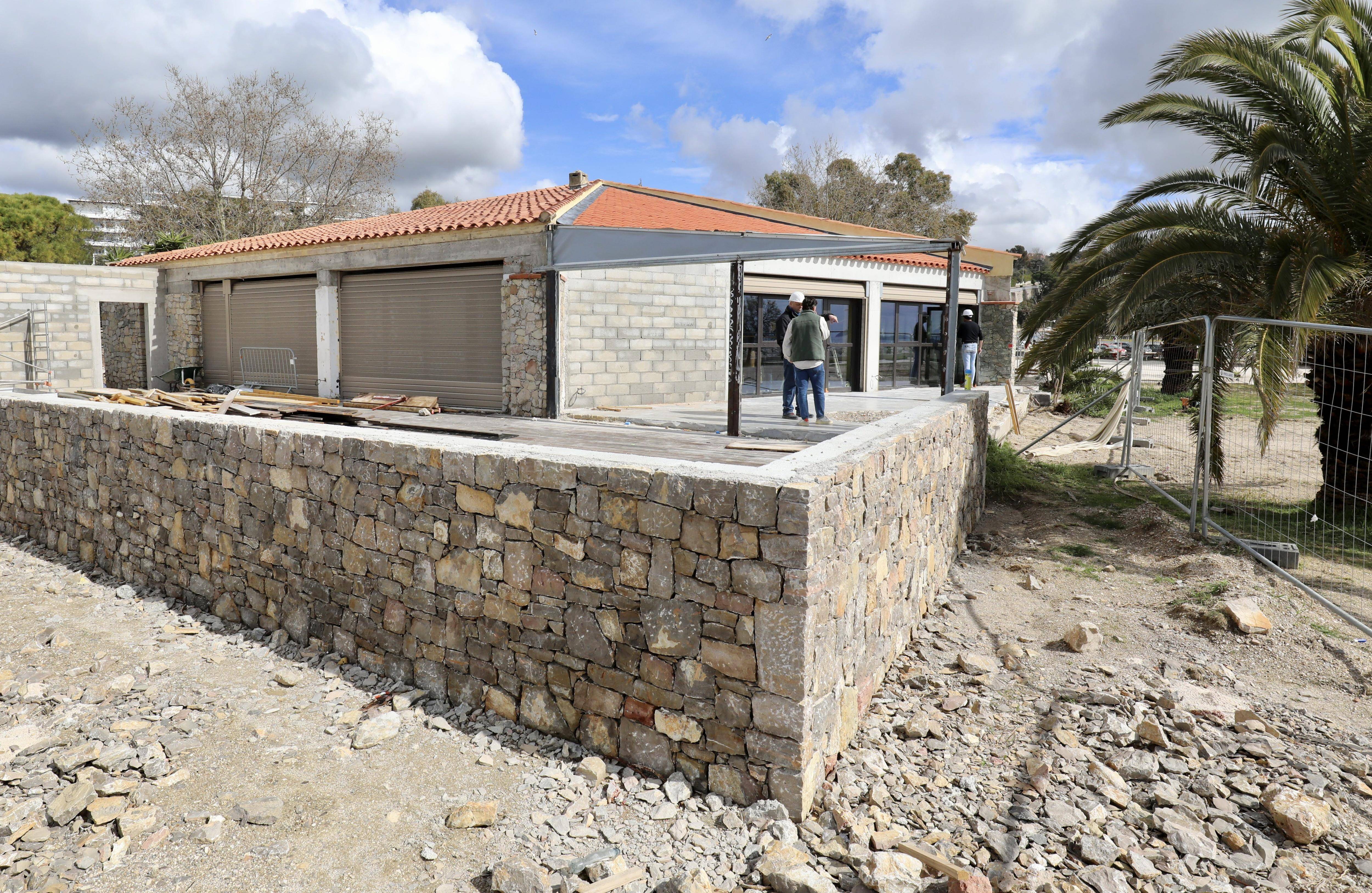 "Il fonctionnera pour les vacances scolaires et tous les mercredis": à Toulon, un nouveau centre de loisirs ouvre... avec vue sur mer