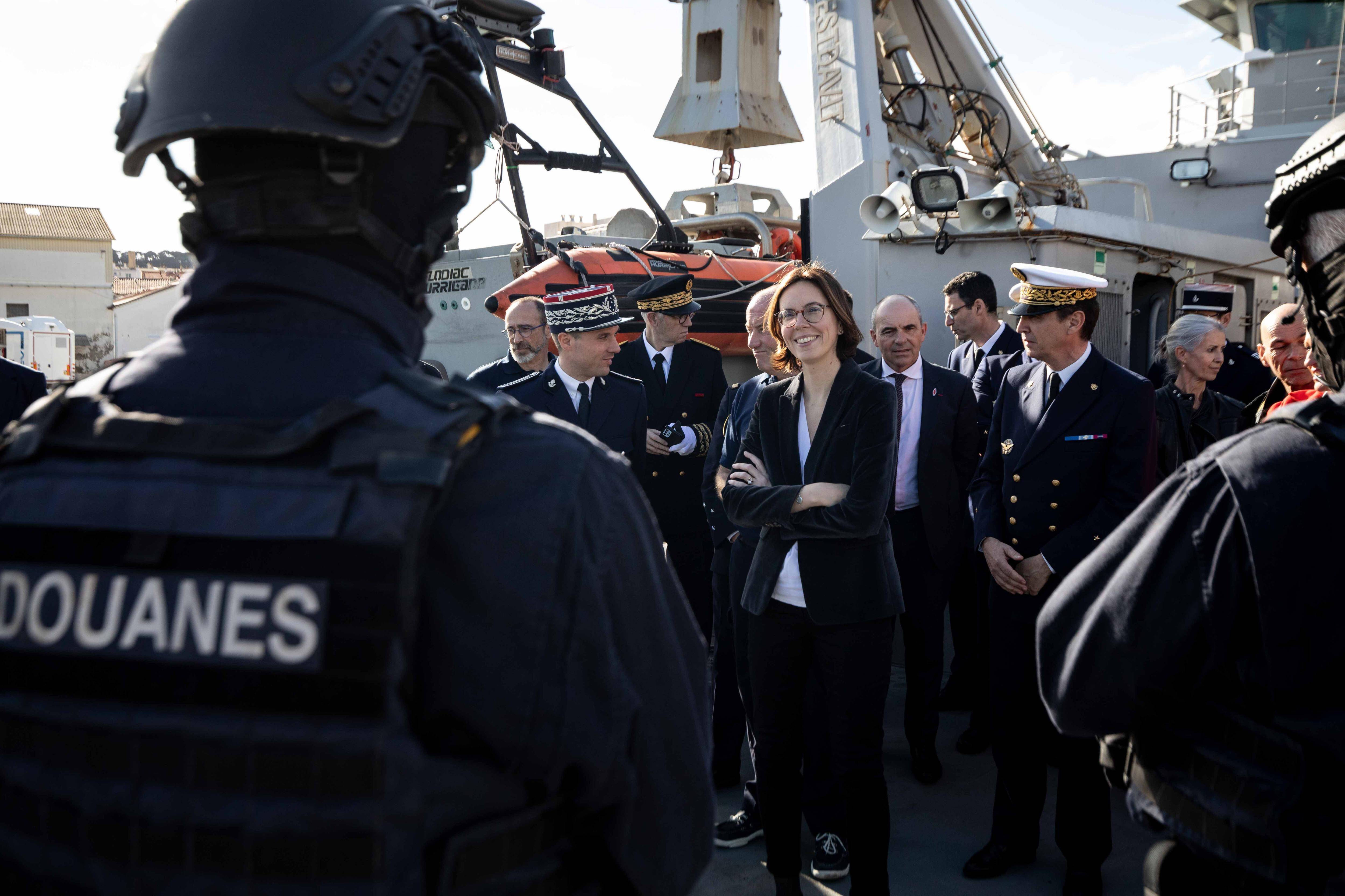 Stups, armes, avoirs criminels... En visite à La Seyne, la ministre des Comptes publics Amélie de Montchalin dresse le bilan de la douane