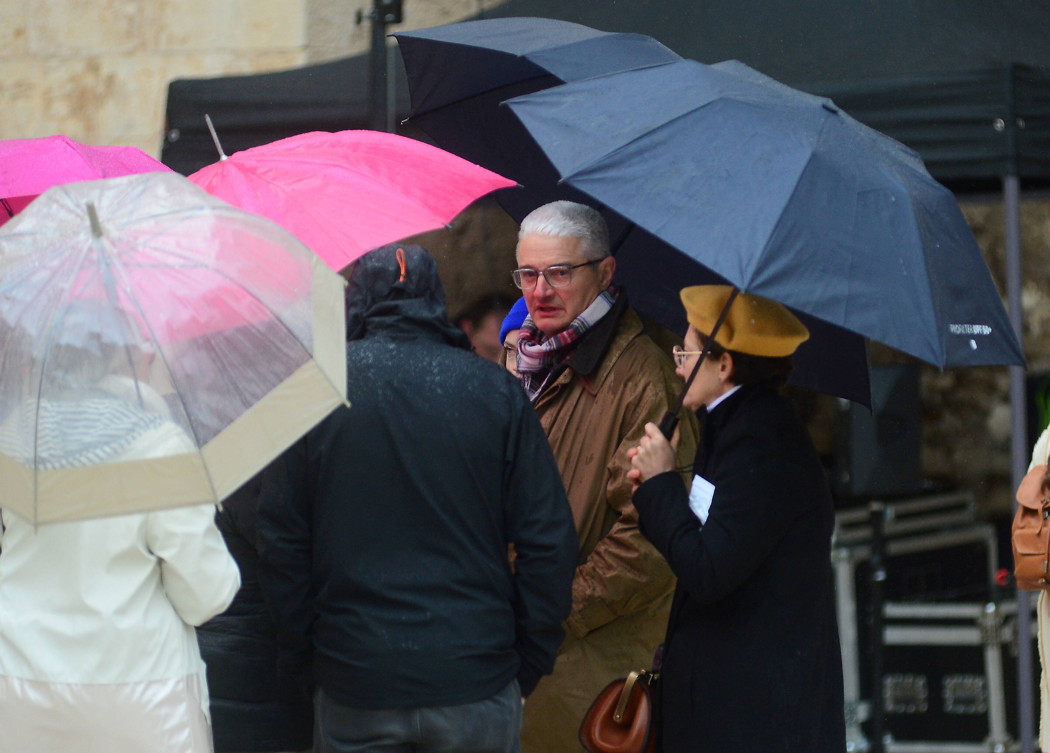 Mort du petit Émile: la garde à vue des grands-parents et de l'oncle et tante levée ce jeudi matin