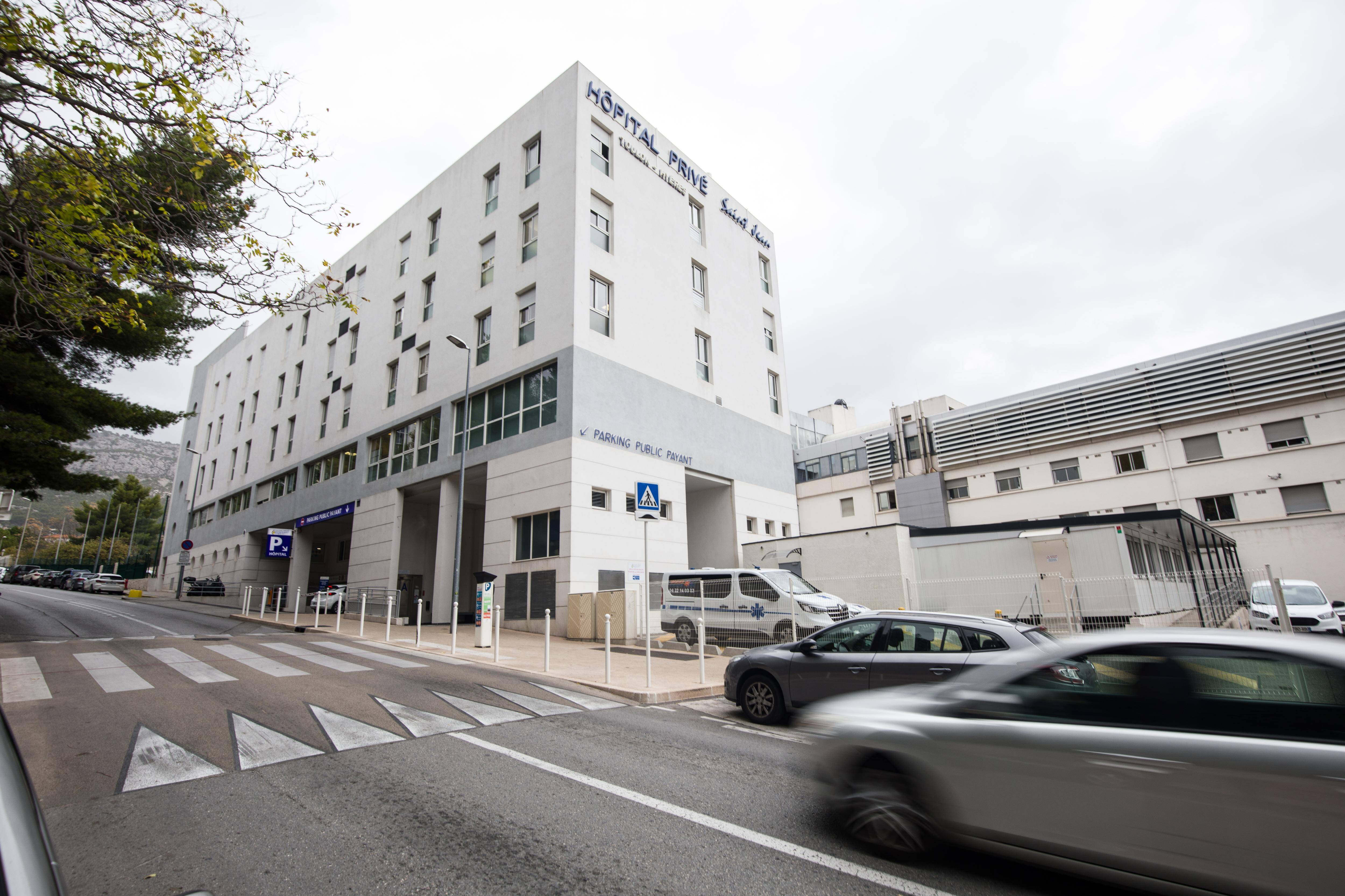 Cri d'alarme des médecins de l'hôpital Saint-Jean: "Notre agrandissement est vital"