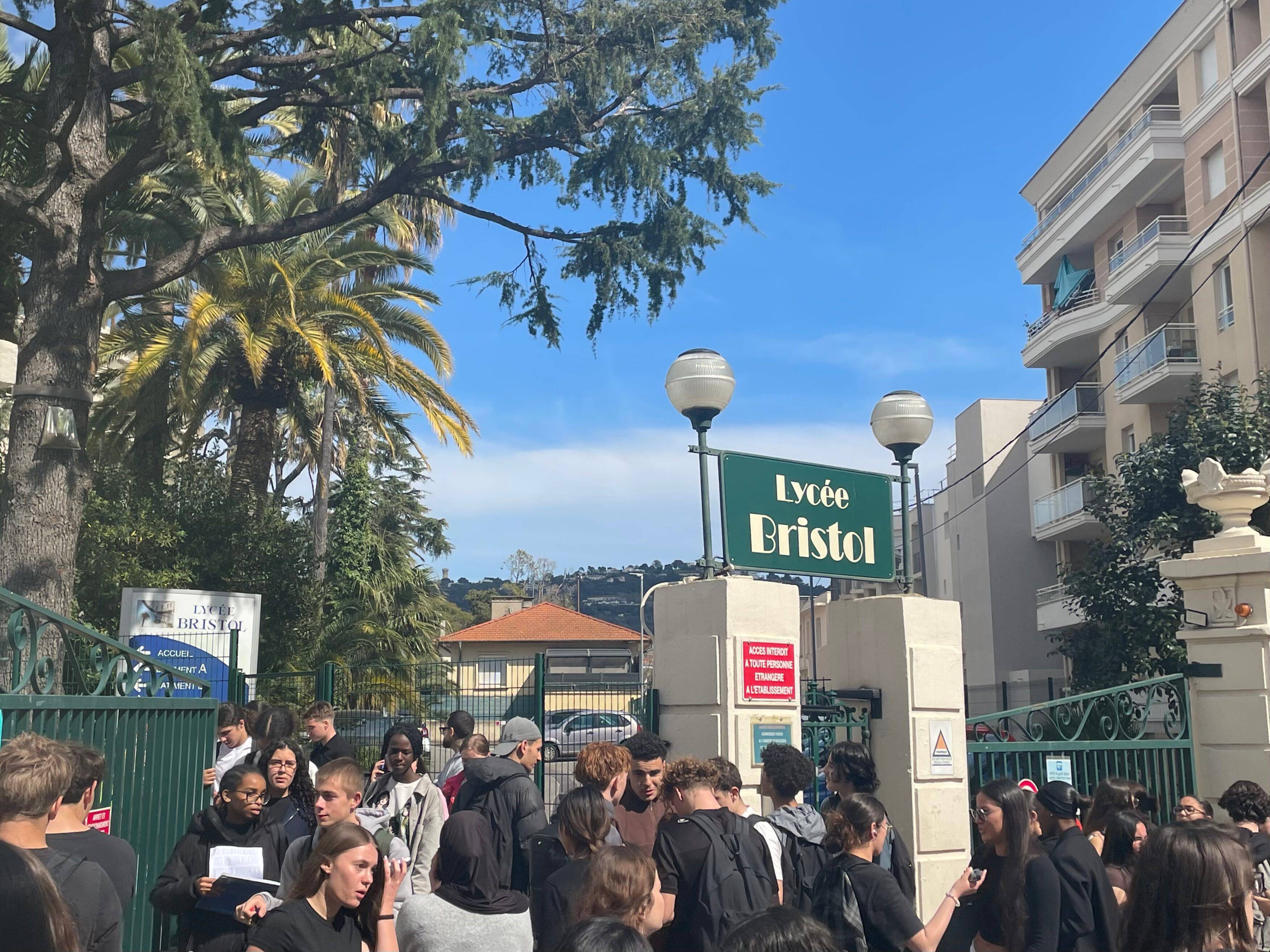 Un nouveau fumigène lancé dans un lycée de Cannes, les cours ne reprendront pas ce jeudi