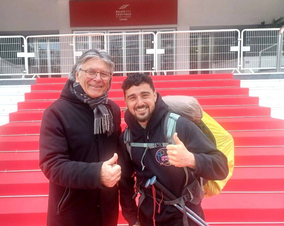 "Plus qu'un simple voyage": il rejoint Cannes à pied depuis Paris pour réaliser son rêve "de devenir acteur"