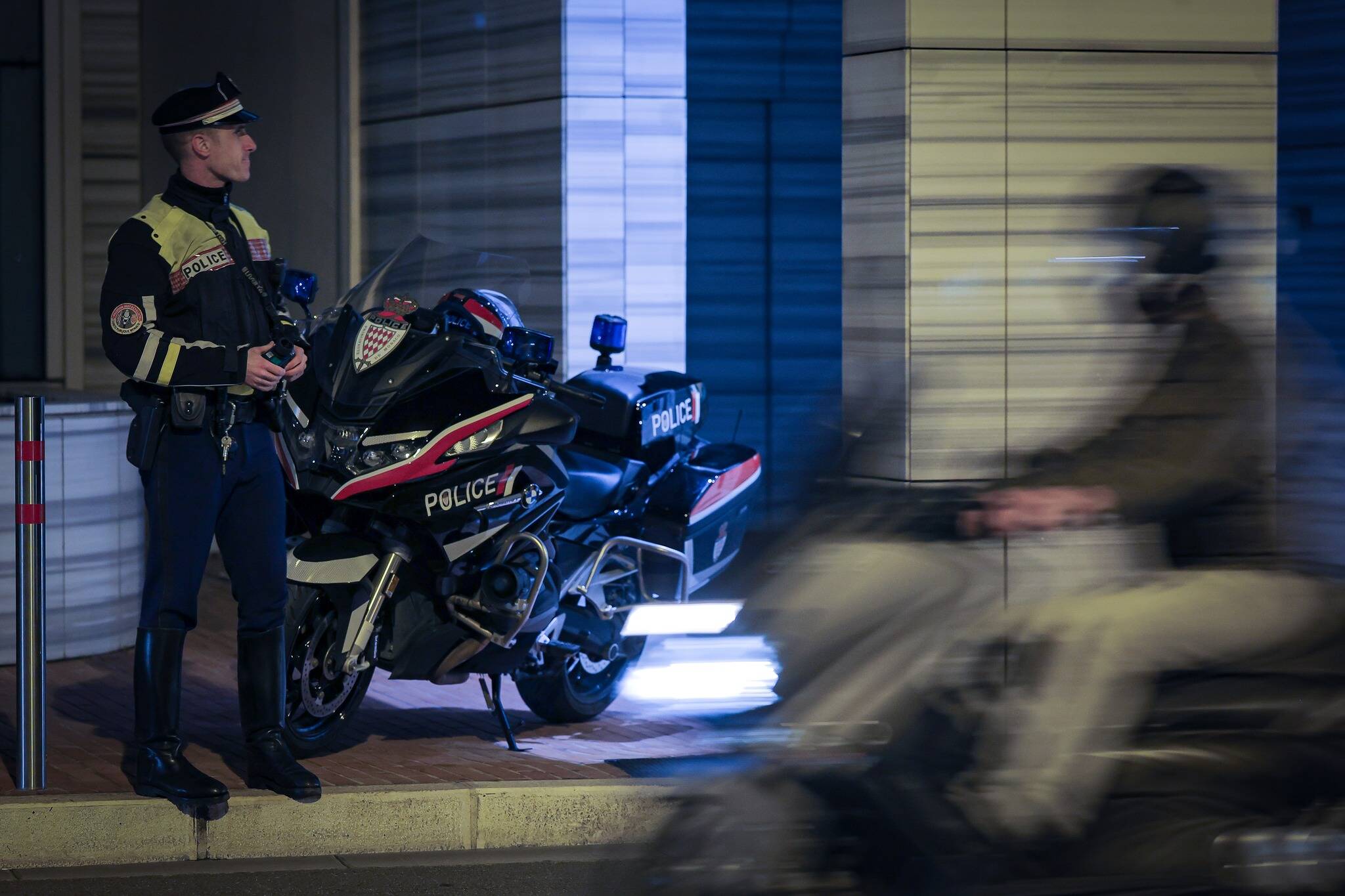 "Tous les gens qui croisent votre route sont en danger de mort": ivre à moto et multi-récidiviste il écope de prison ferme à Monaco