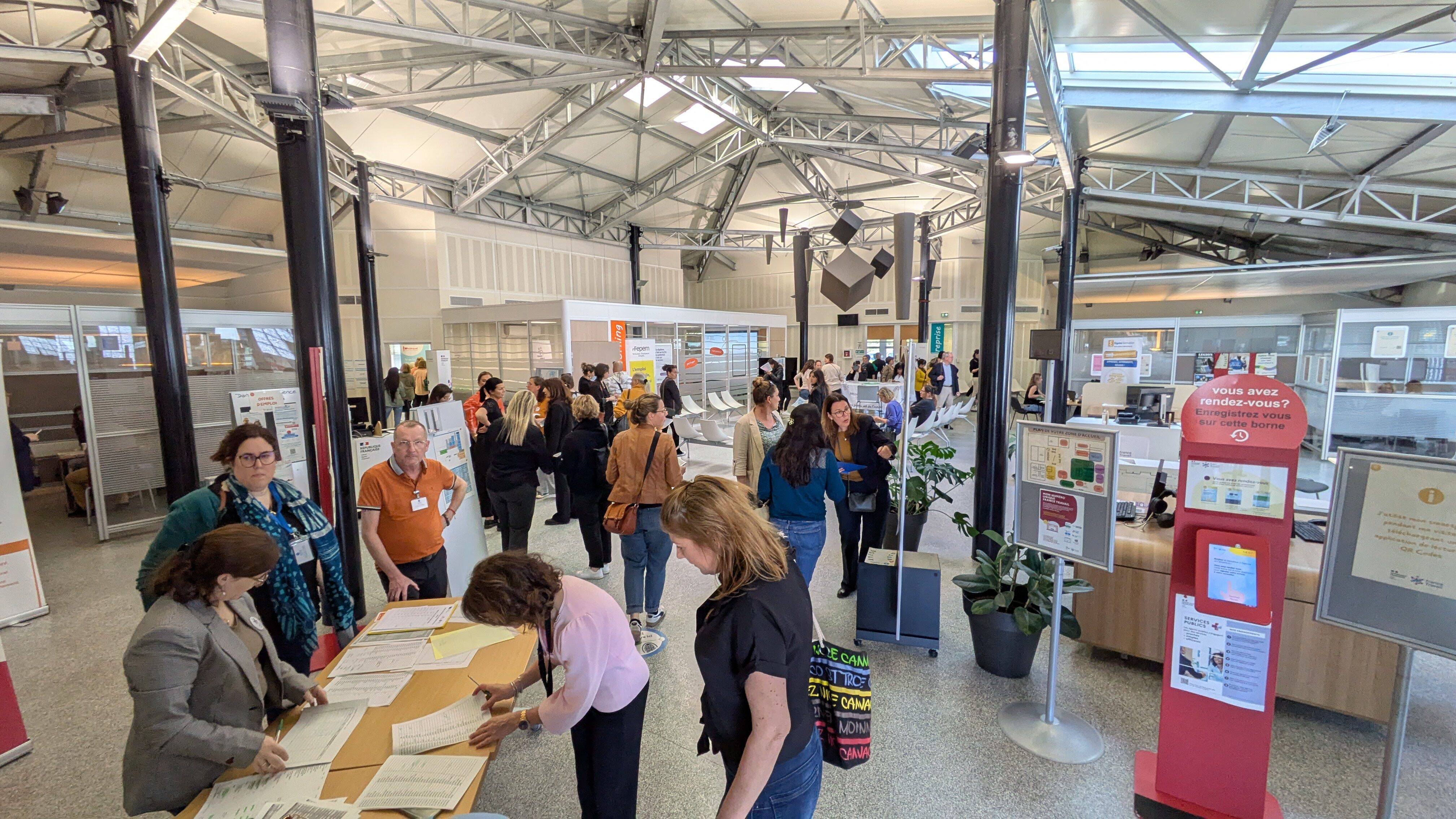 "Un secteur sous tension": un forum pour l'emploi consacré aux métiers de l'aide à la personne à Brignoles