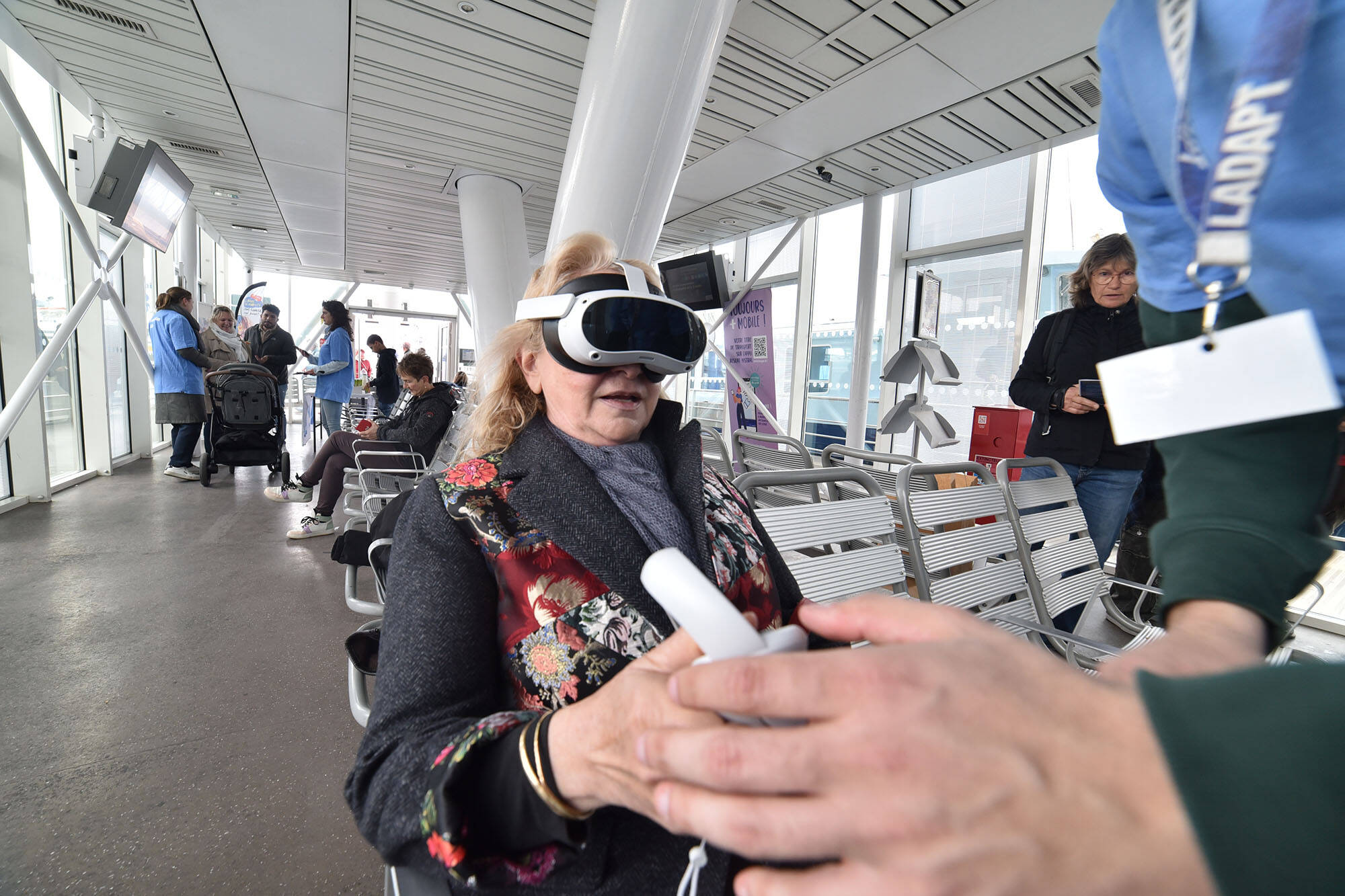 "La scène va durer environ trois minutes": à Toulon, un casque de réalité virtuelle pour comprendre l'autisme