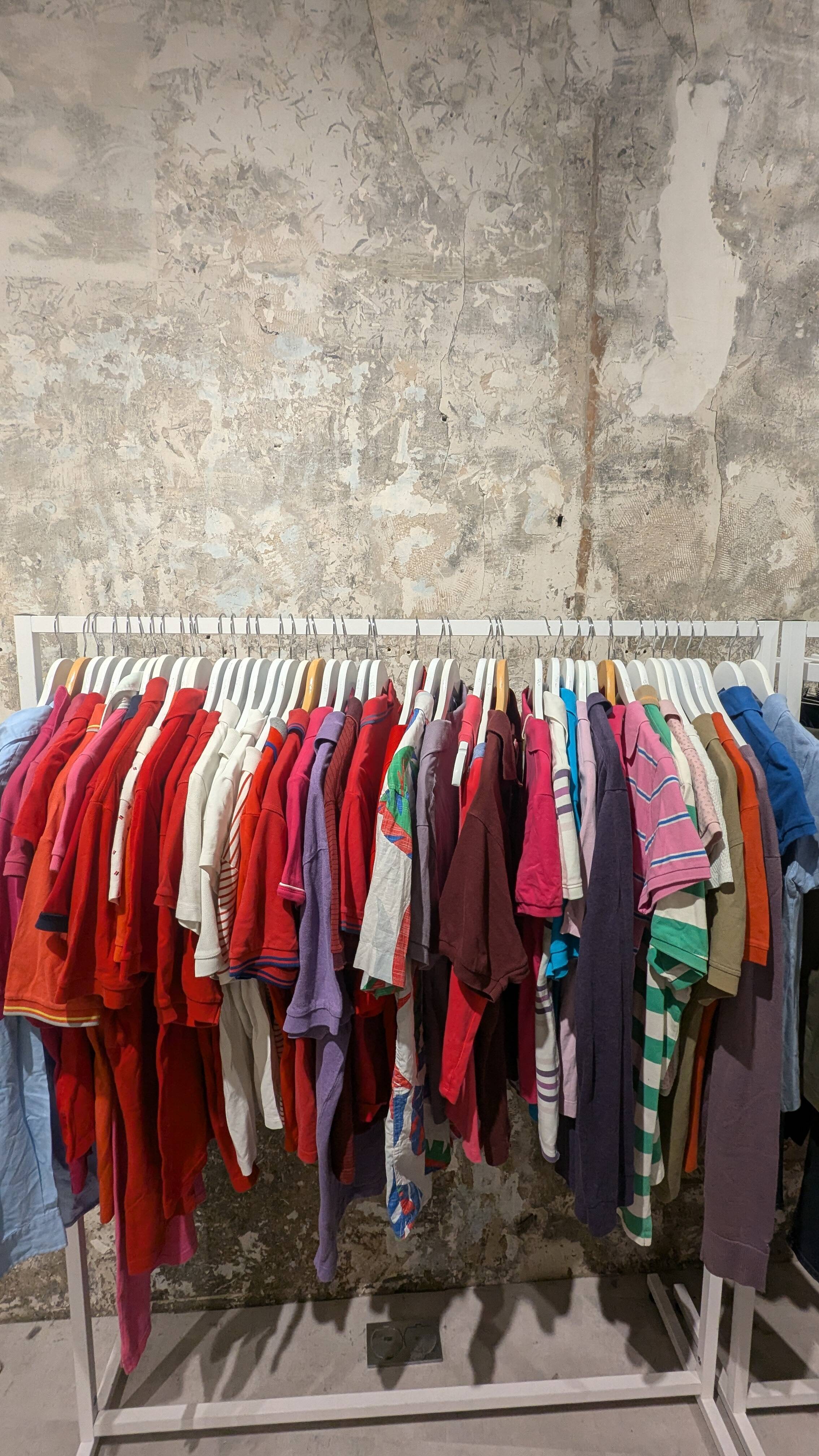 Dénichez des pépites dans ce marché itinérant qui fait escale dans le centre commercial Grand Var Est