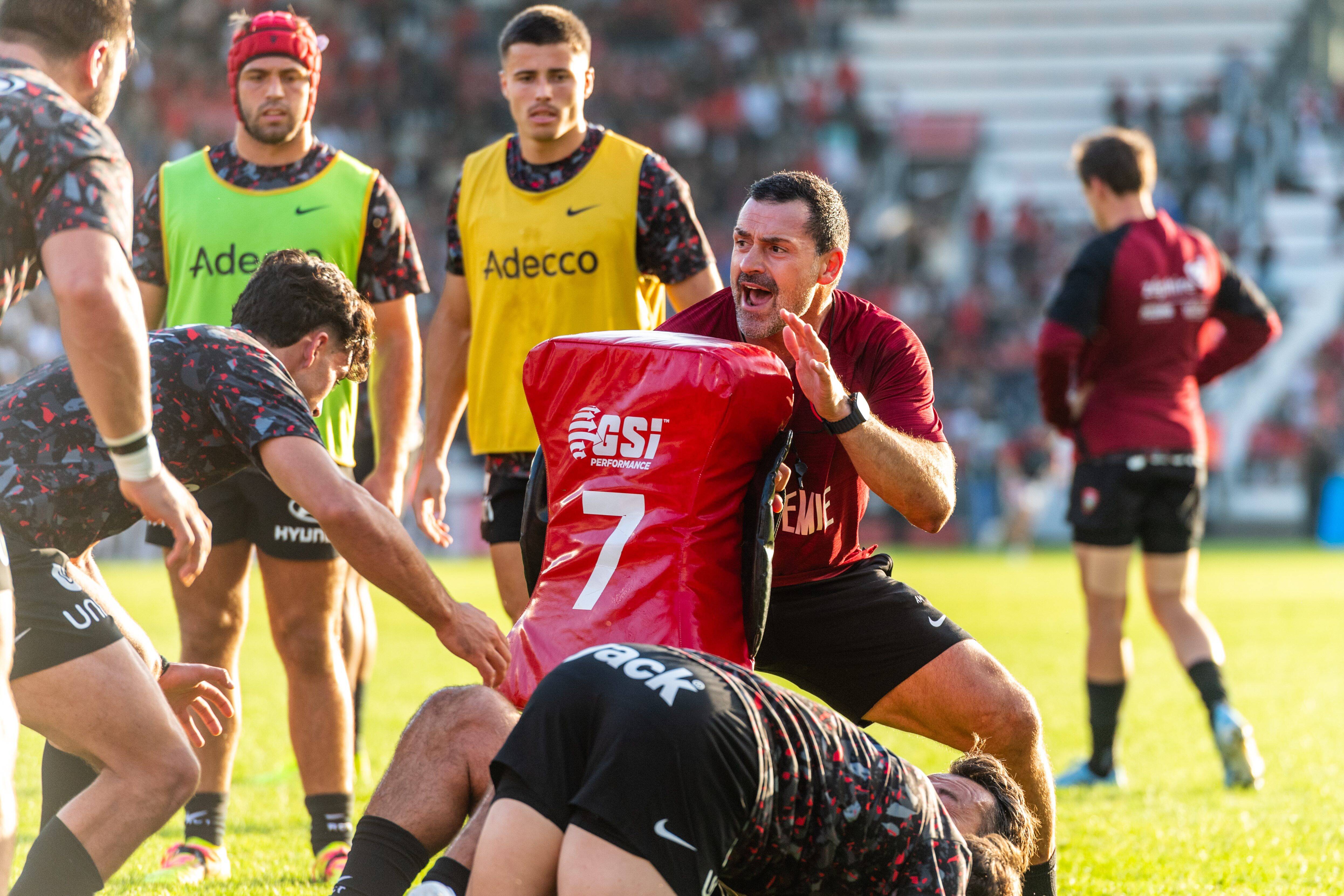 "On a faim. On veut écrire notre histoire!": Andrea Masi, entraîneur de l'attaque du RCT, décrypte le choc face à Toulouse
