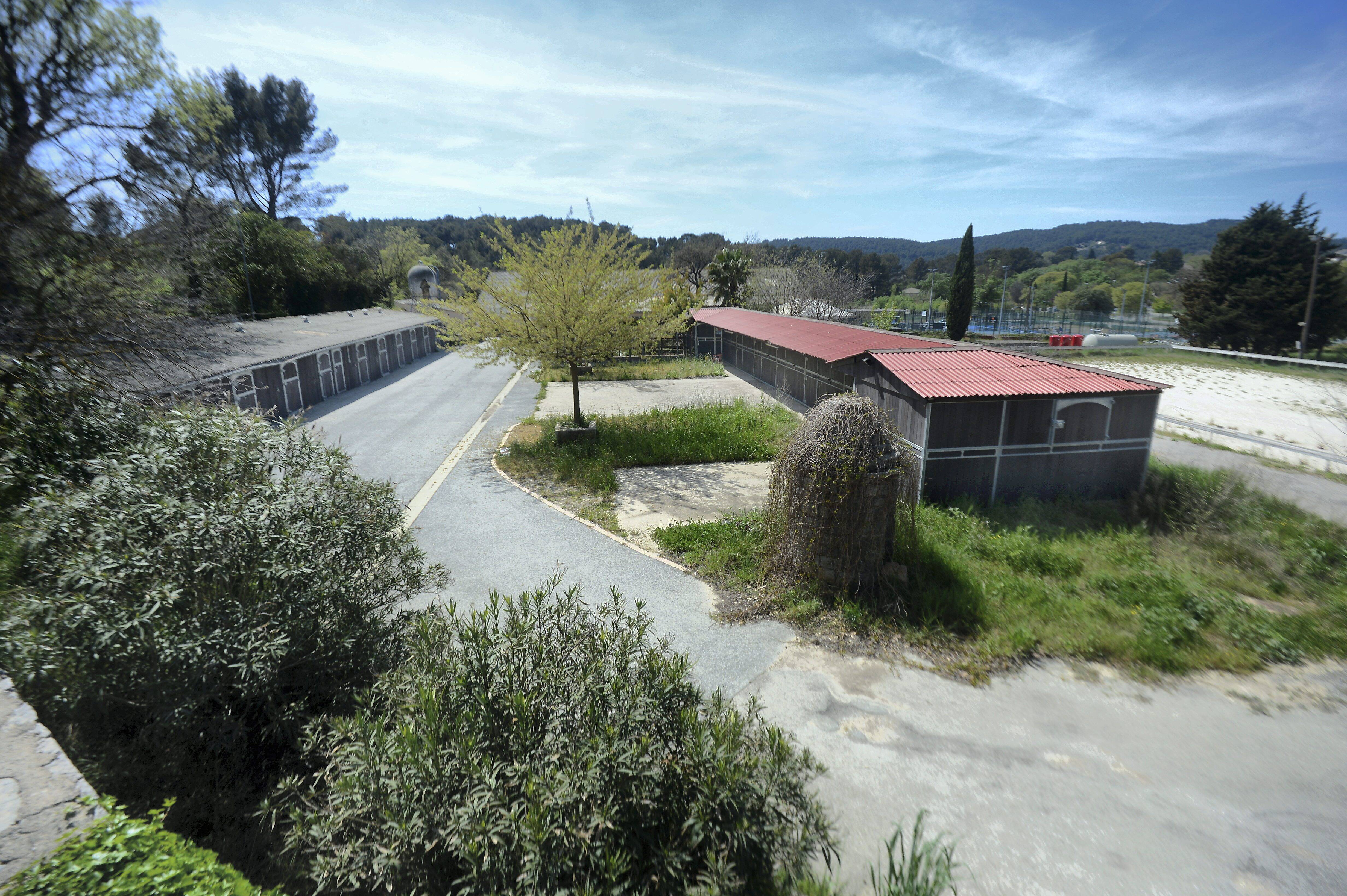 Quel avenir pour le site qui accueillait jusqu'à l'été dernier le Pôle des sports équestres à Draguignan?
