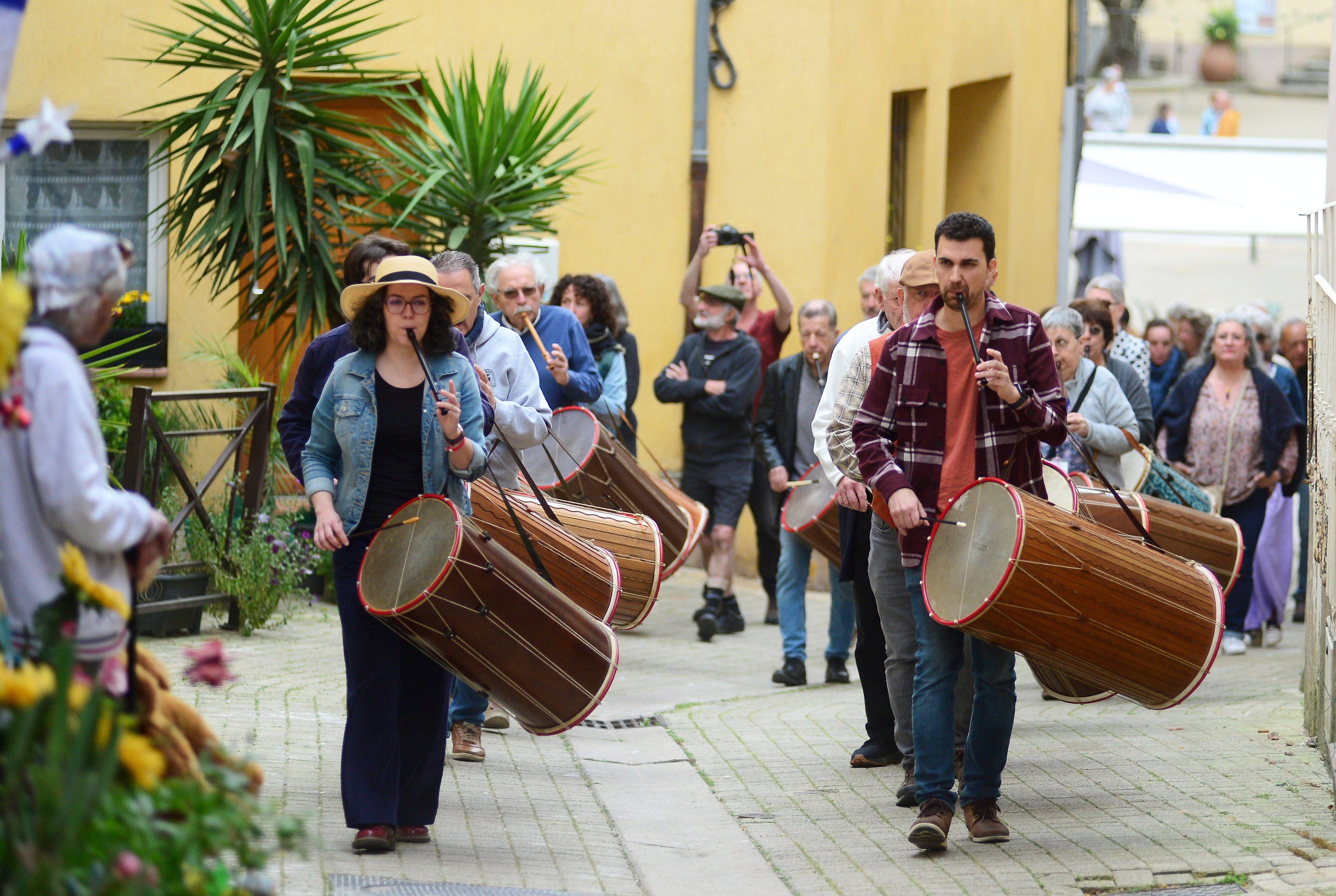 Cela fait 28 ans que le Festival traditionnel au pays du galoubet a été créé à La Motte, on vous dit tout sur cet étonnant rendez-vous au succès grandissant
