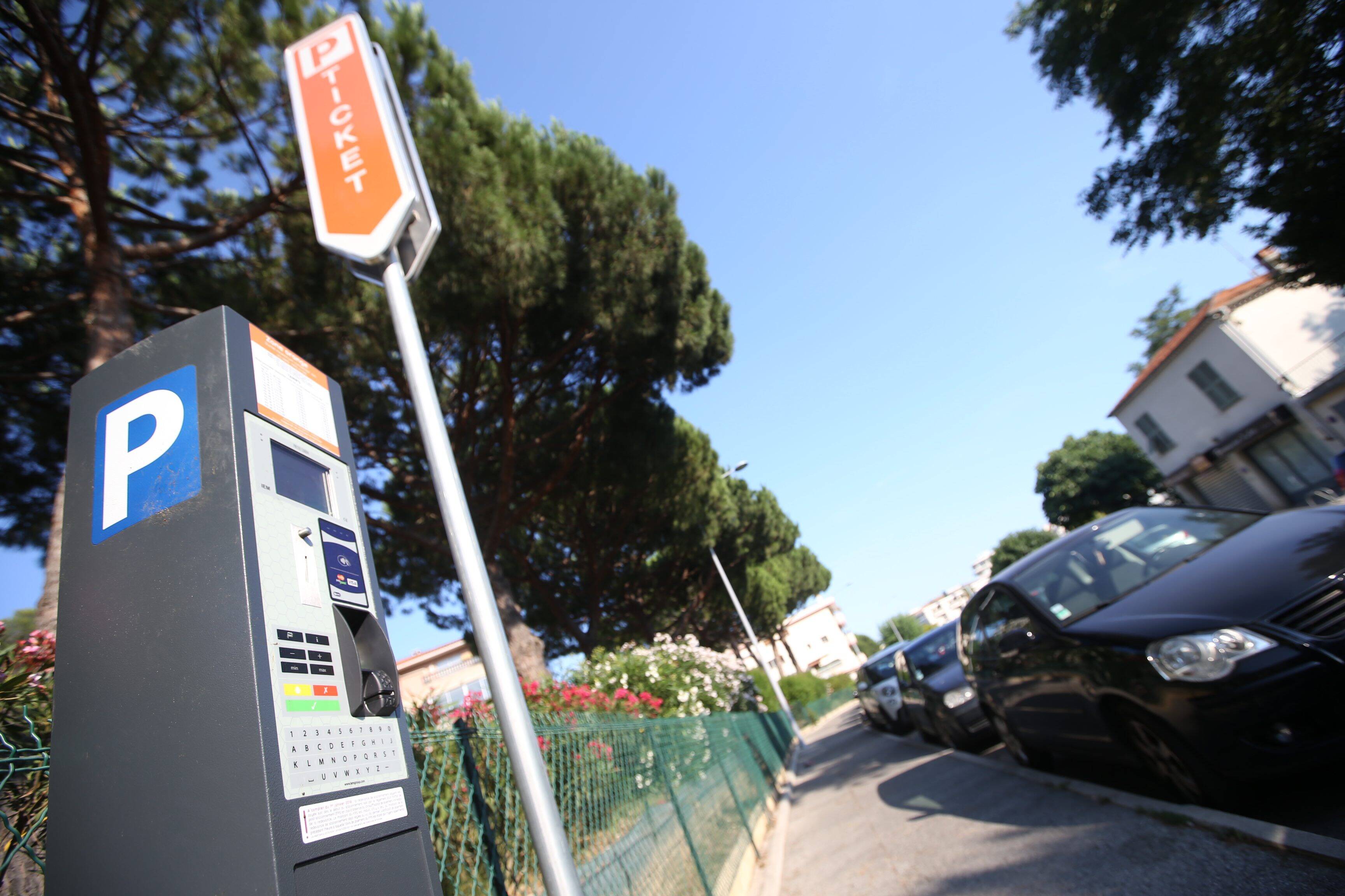 Après une semaine de panne, le stationnement redevient payant à Cagnes-sur-Mer