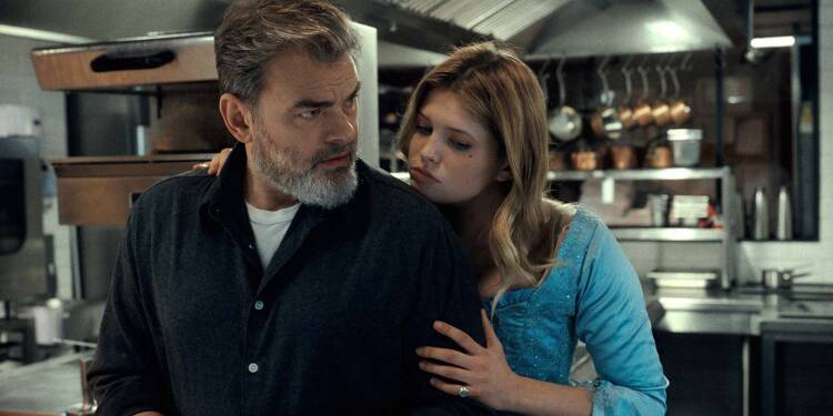 Clovis Cornillac en chef torturé et Julia de Nunez en quête de vérité dans le film La Réparation