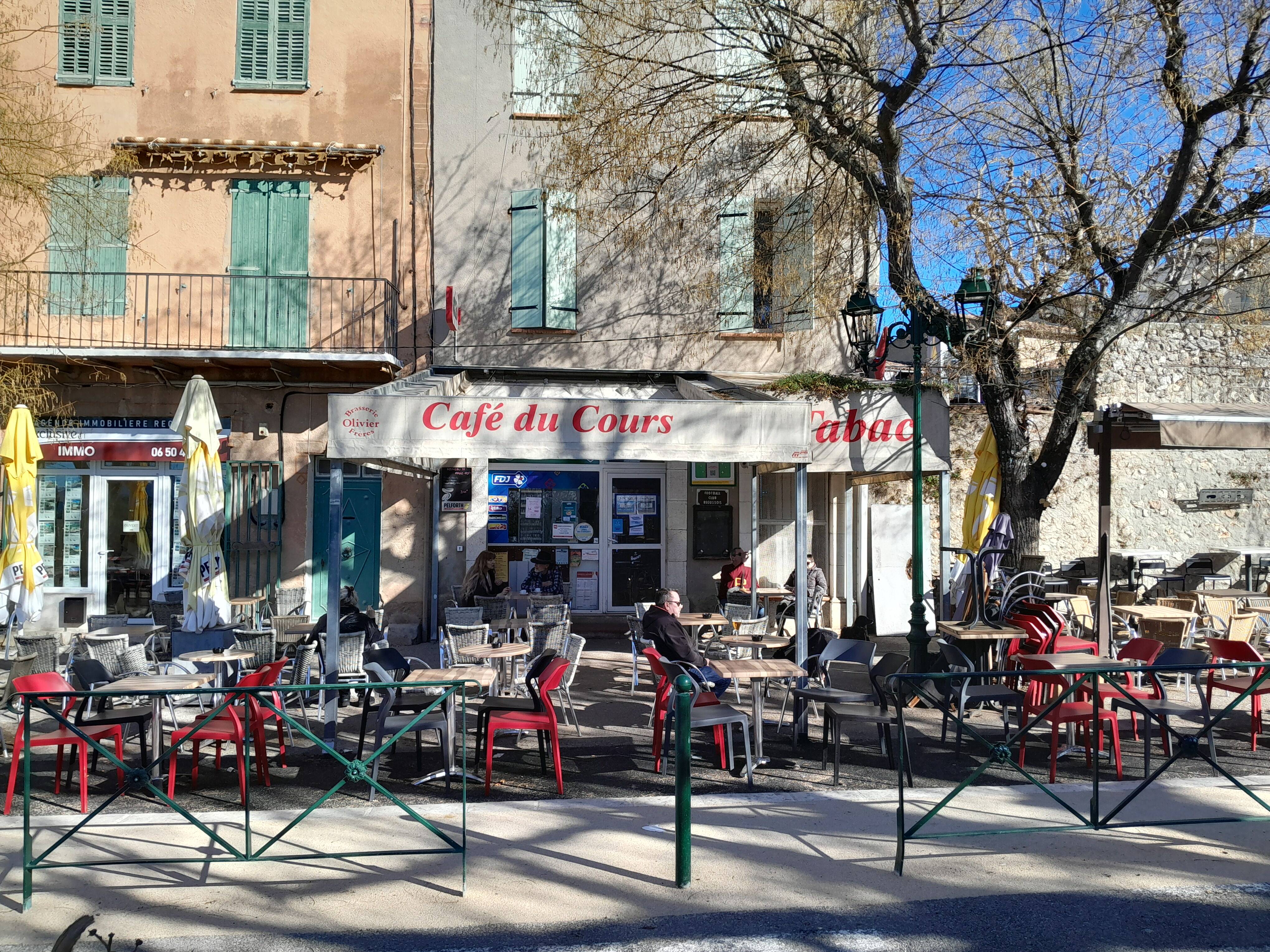 Sur les routes du Var: Régusse, le village des moulins, bat-il de l'aile?