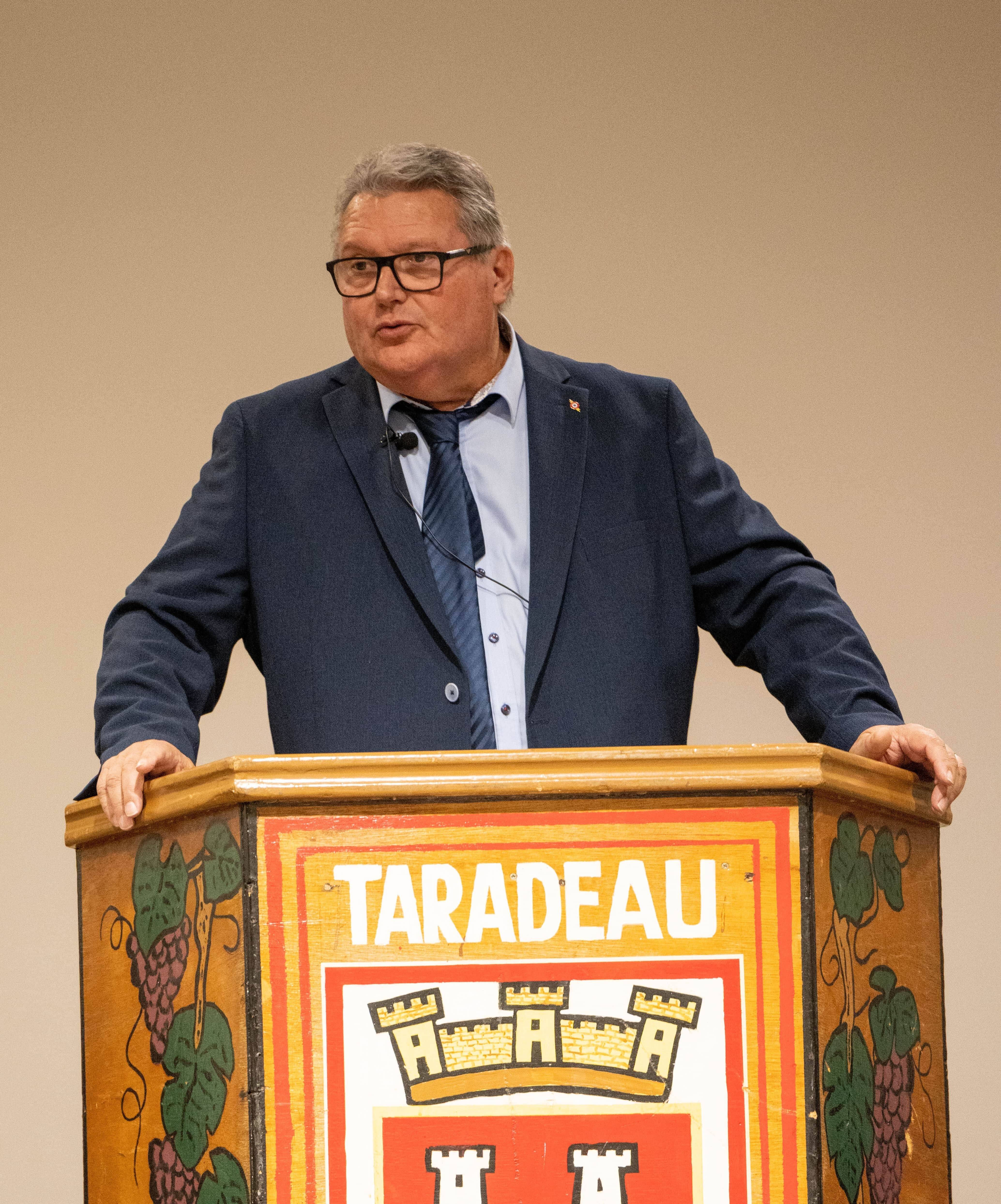 Taux des taxes et des prix liés à la jeunesse: les élus d'accord pour ne rien modifier à Taradeau