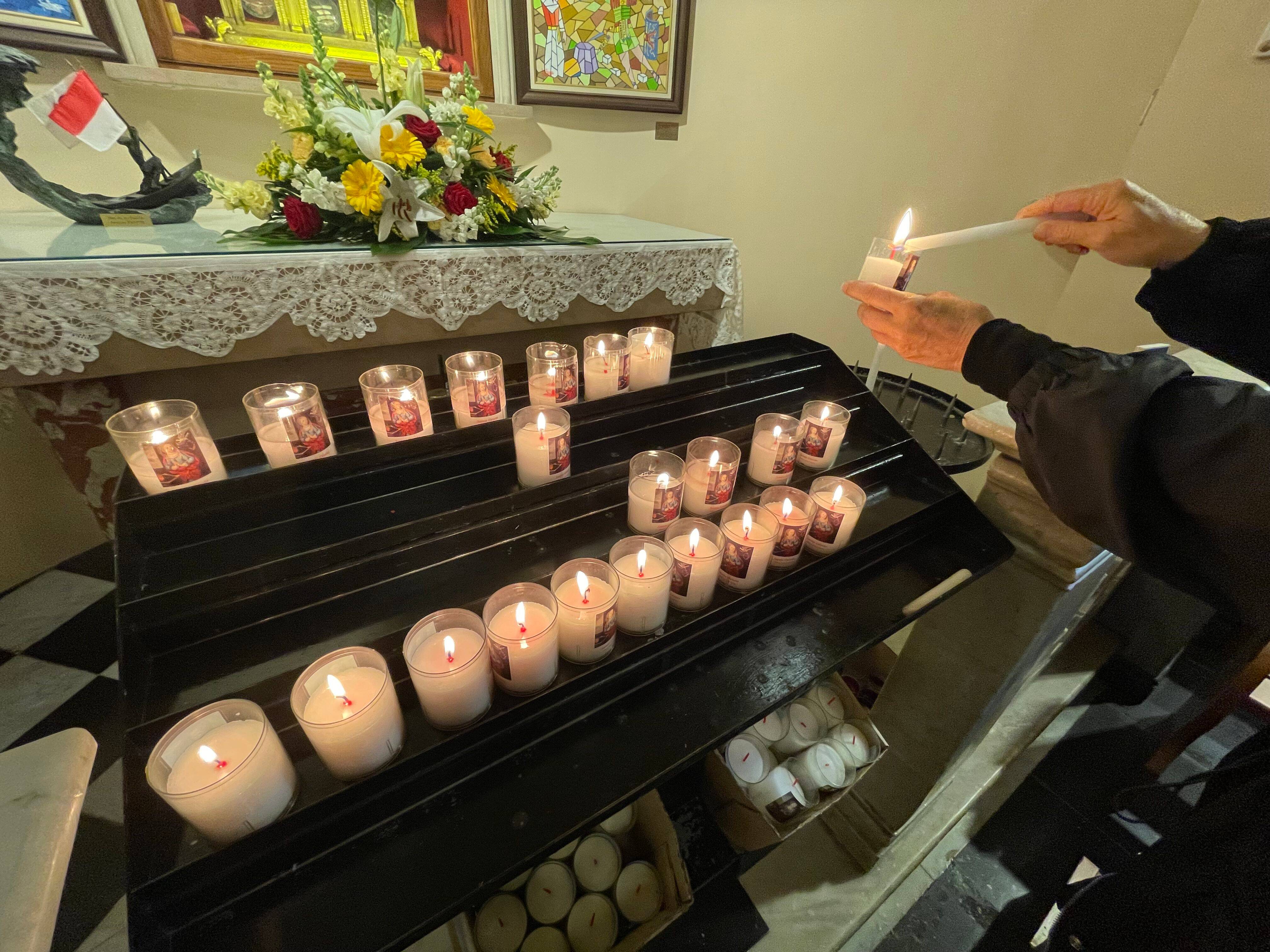 "Il a marqué durablement la vie de l'Eglise": les Monégasques honorent la mémoire du Pape François