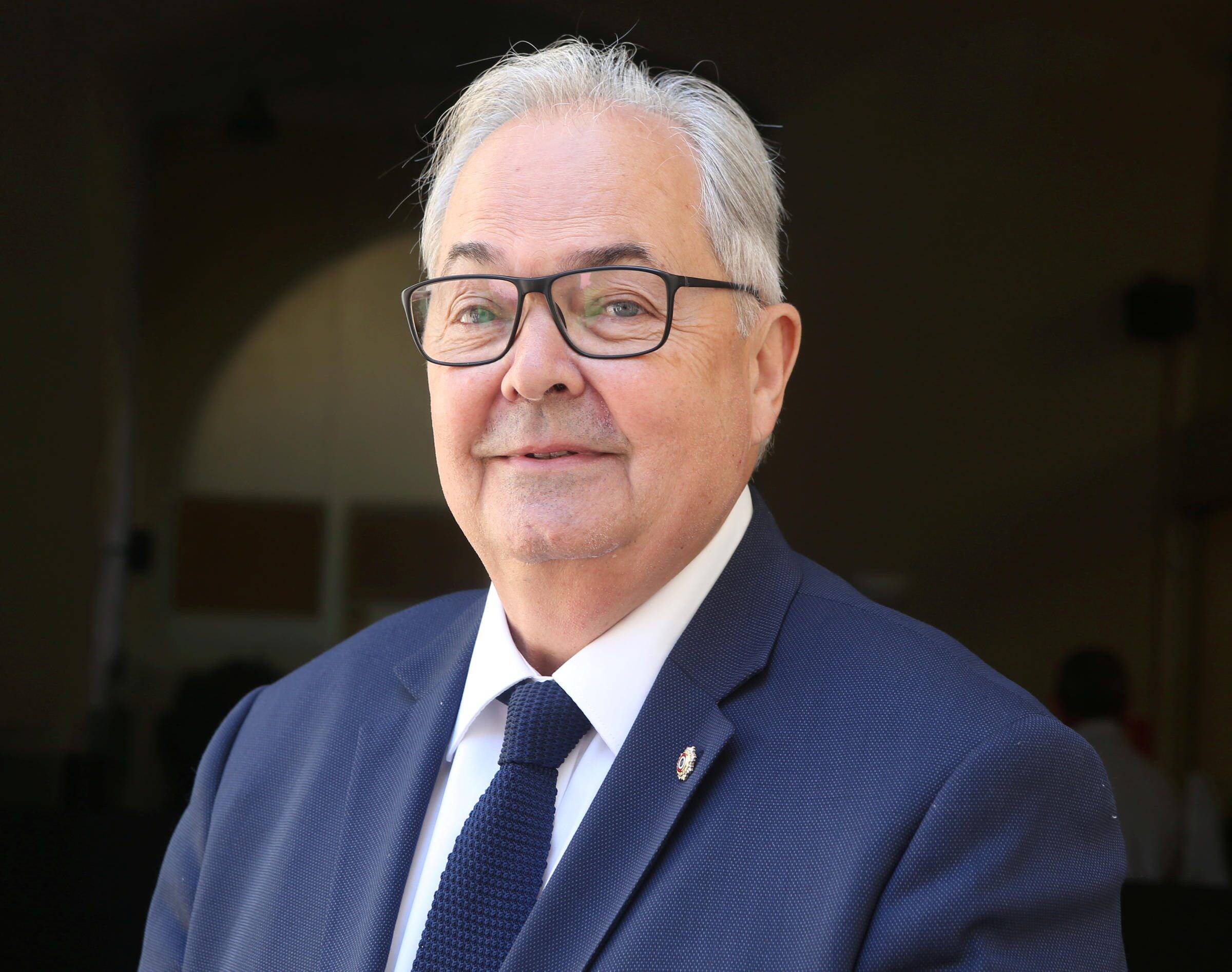 Poursuivi pour "provocation à la haine raciale" après un post Facebook, l'adjoint au maire de Fréjus Patrick Renard relaxé en appel