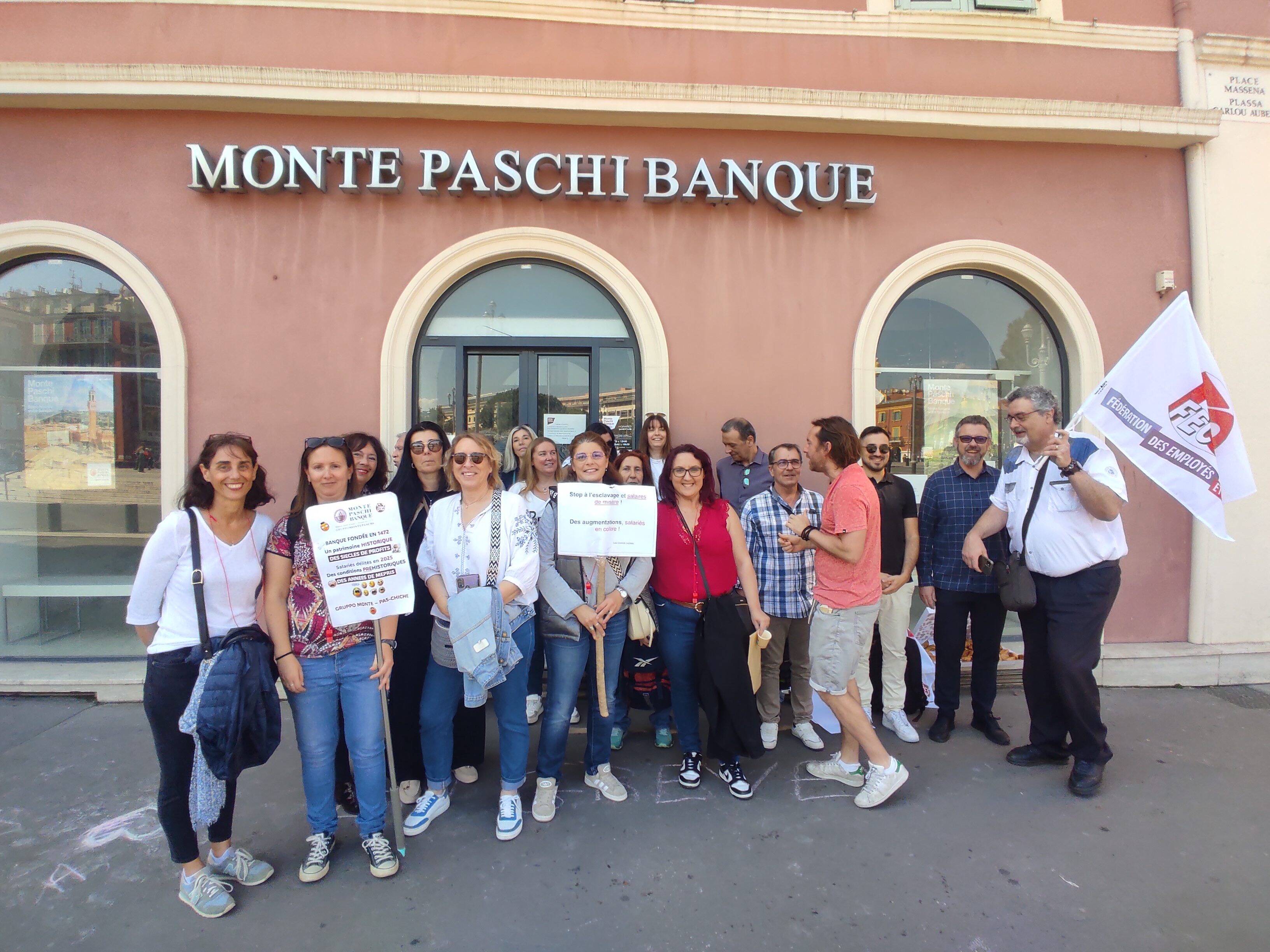 "Il n'y a plus d'embauches, les départs ne sont pas remplacés": les employés de la banque Monte Paschi se sont mobilisés ce mercredi 30 avril à Nice