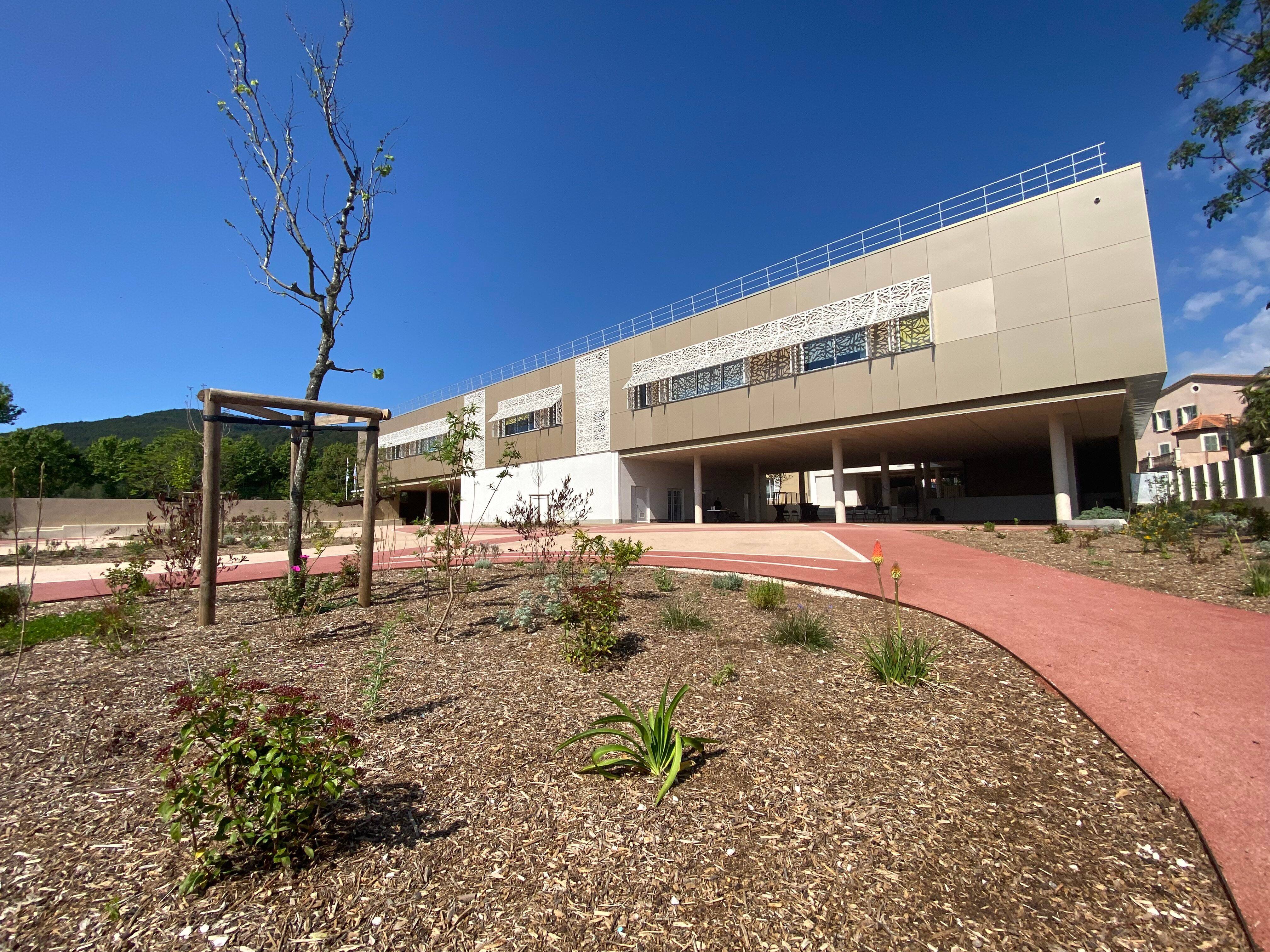À Cuers, la toute nouvelle école enfin inaugurée après un vaste chantier