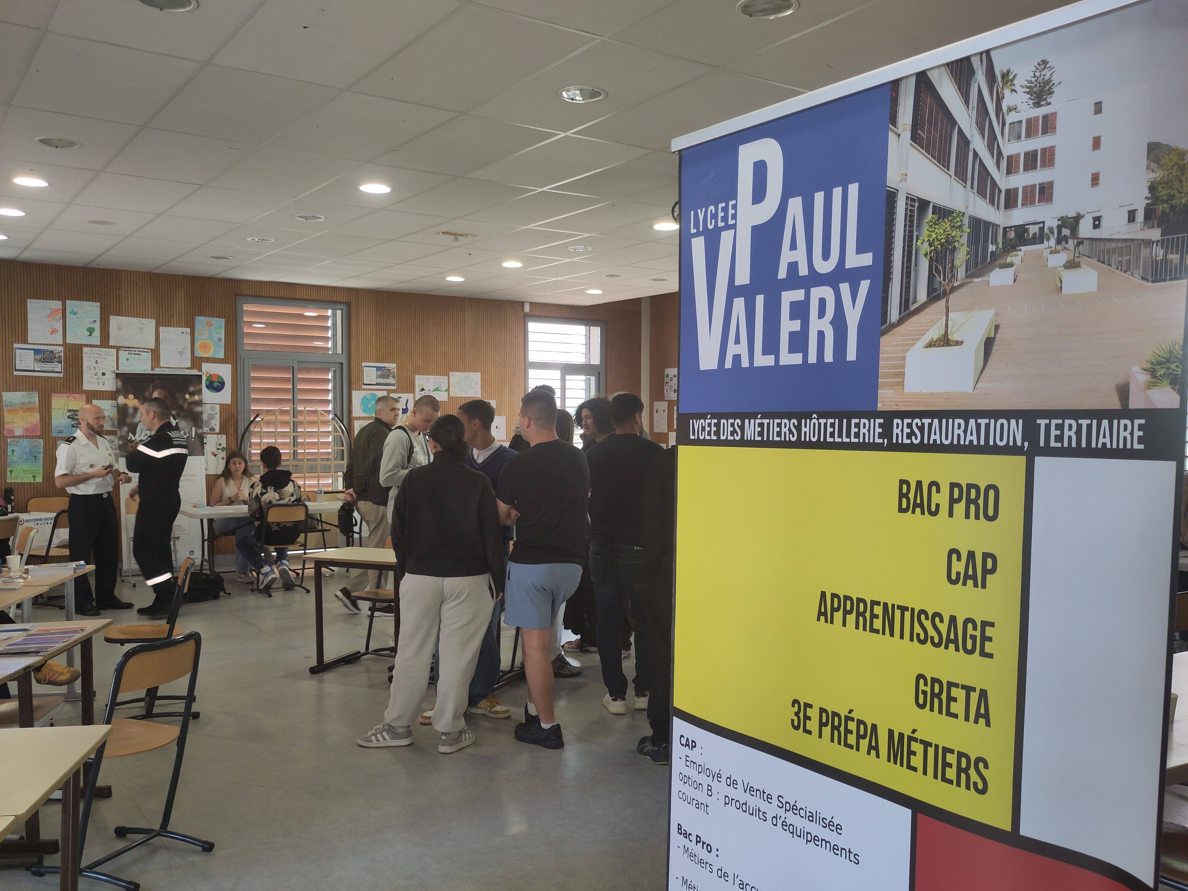 "On a plus de chances de trouver du travail": les recruteurs de Monaco et Menton à la recherche de jeunes saisonniers