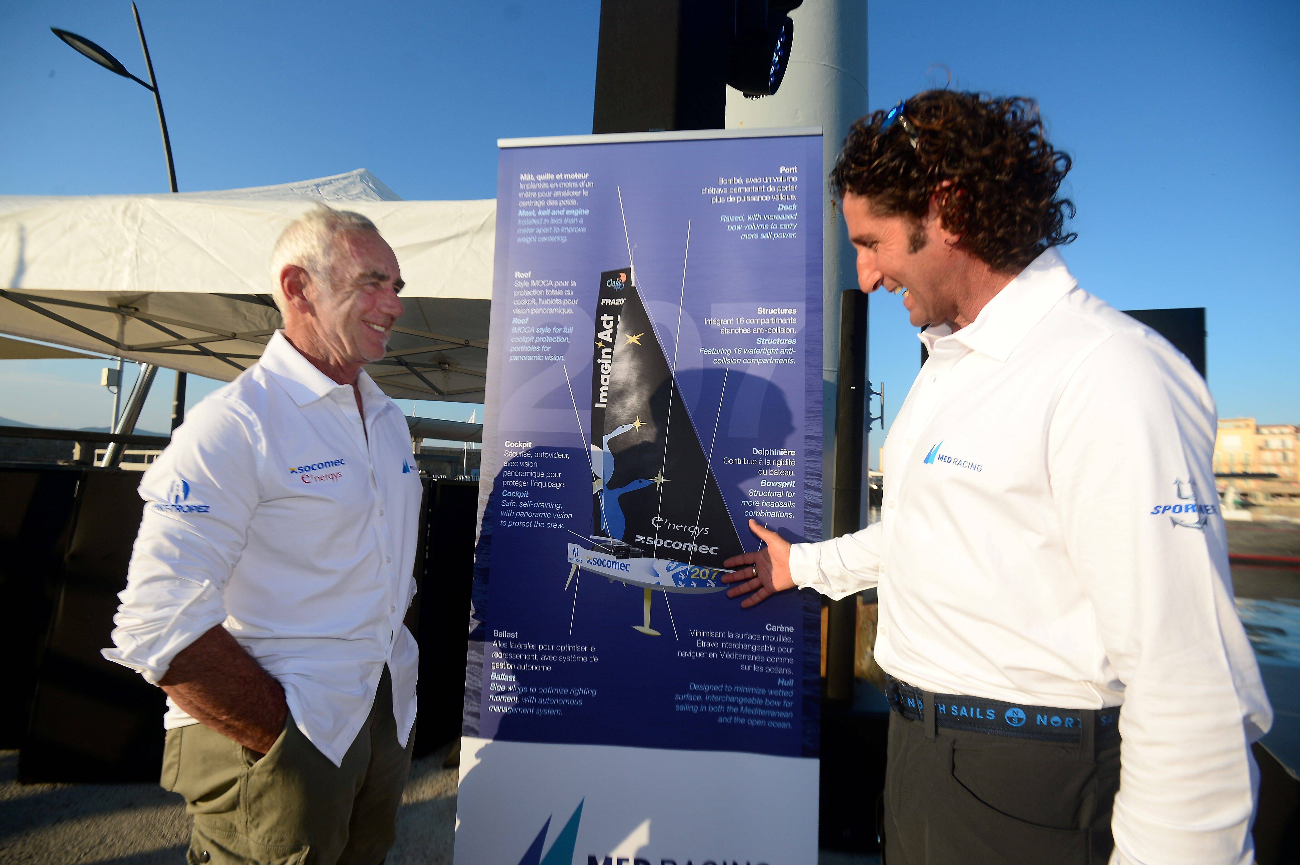 À la croisée de la navigation et de la technologie sur ce voilier parrainé par Loïck Peyron à Saint-Tropez