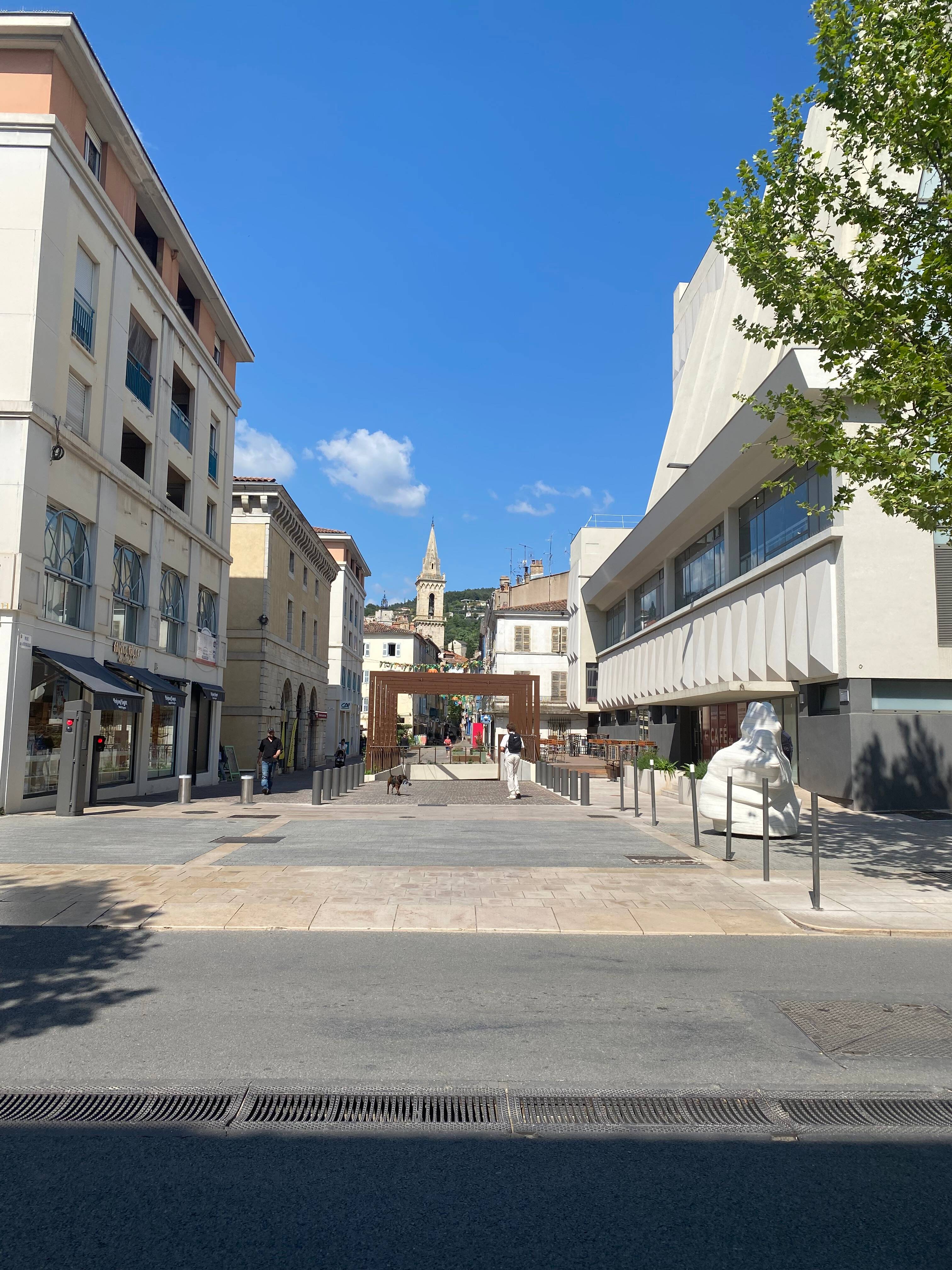 Municipales 2026 à Draguignan: un candidat officiel et plusieurs inconnues