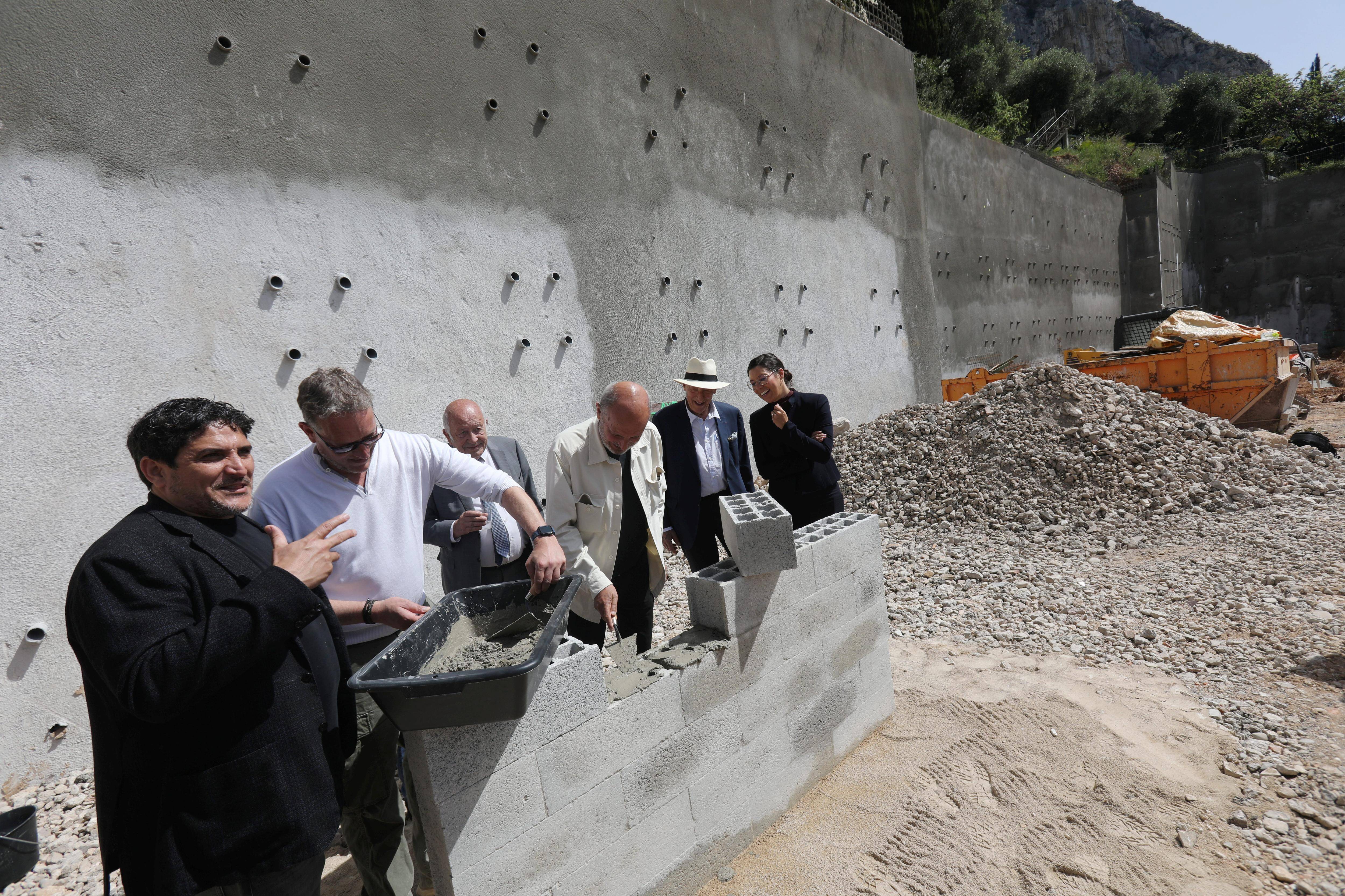 "Plus qu'une simple pierre, nous posons un rêve": le célèbre chef Mauro Colagreco lance la construction de son hôtel de luxe à Menton