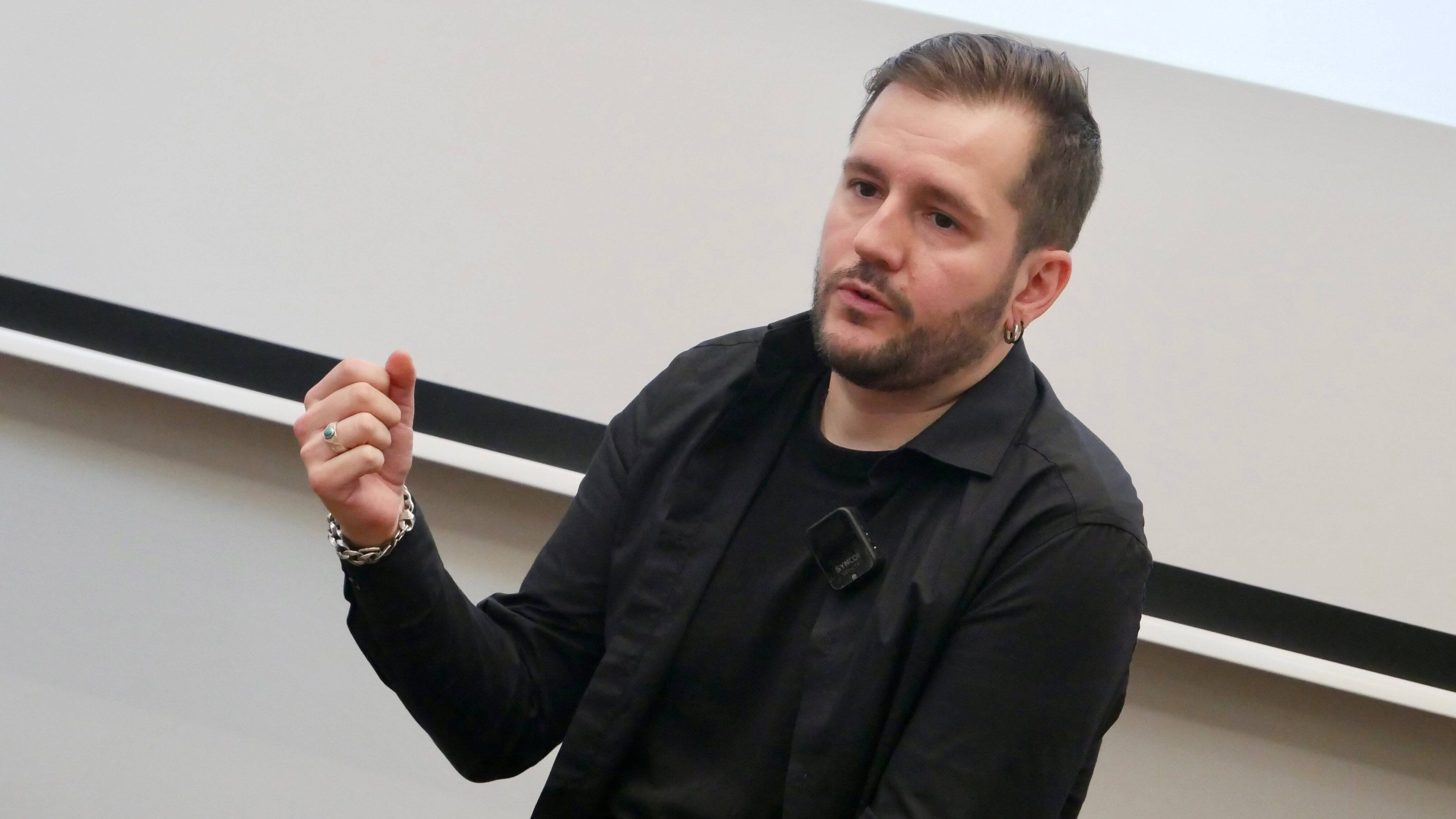 Formation à la prise d'otages, vigilance permanente et traumatisme des peuples en guerre: journaliste en Syrie et en Ukraine, Thibault Izoret témoigne