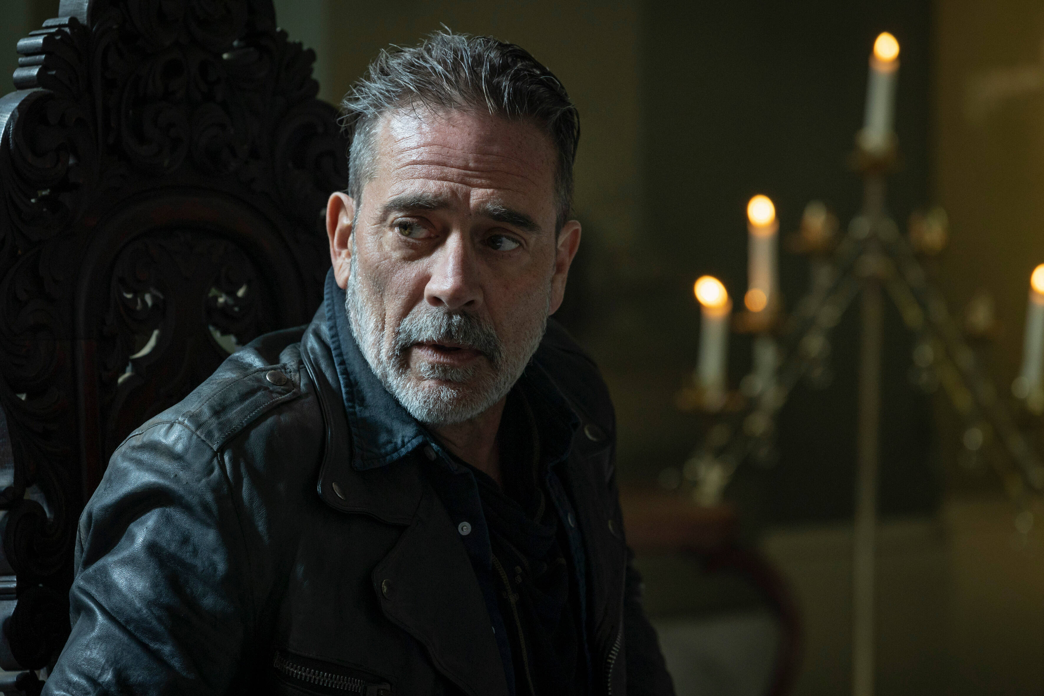 "Dead City", spin-off de "The Walking Dead" revient ce lundi soir sur OCS: Jeffrey Dean Morgan nous parle de son personnage, Negan