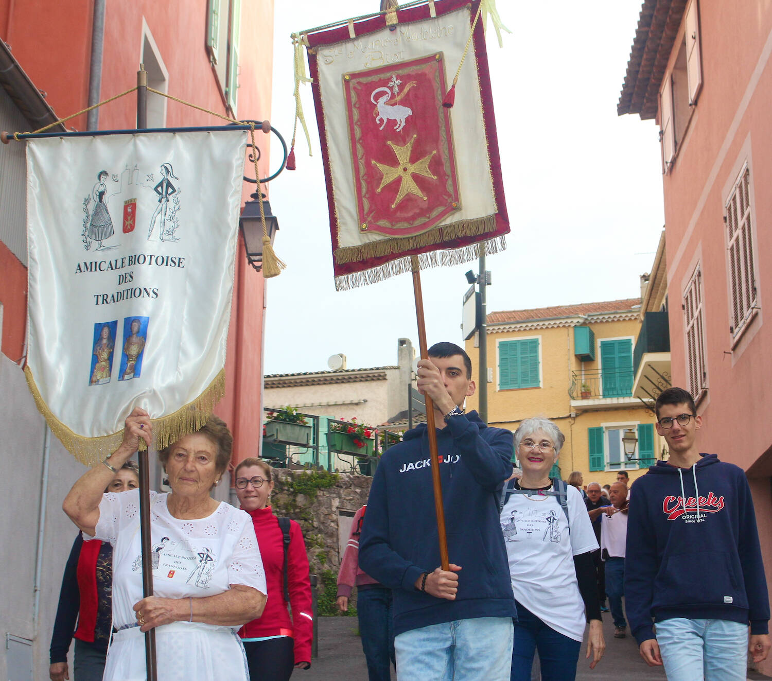 "C'est une vraie force de transmettre notre histoire": retour sur le pèlerinage de la Garoupe qui a eu lieu ce dimanche 4 mai