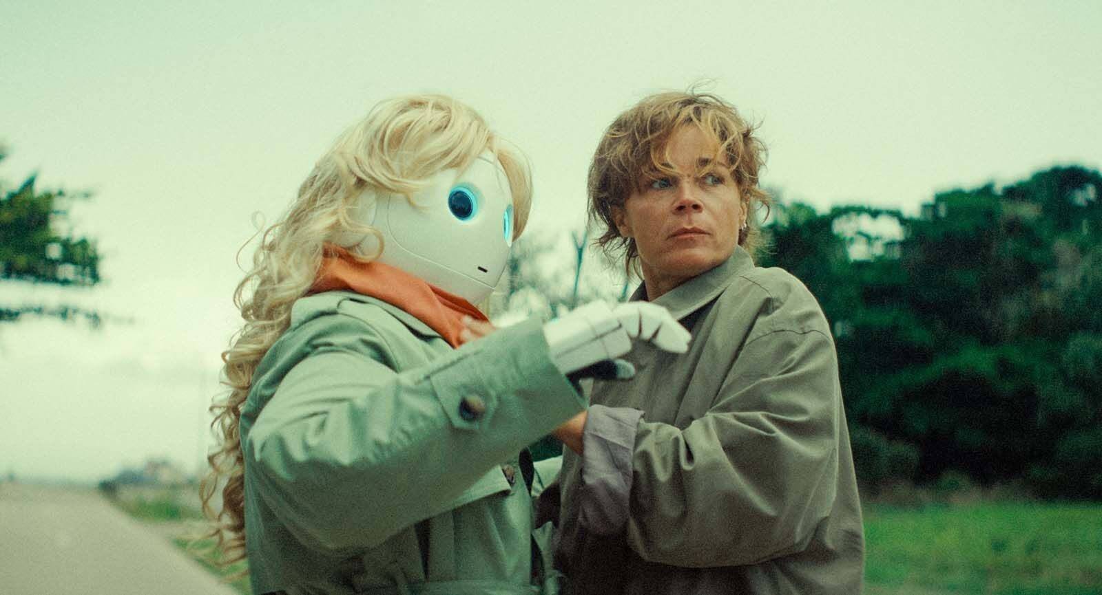 Ça sort mercredi au cinéma: Punchlines, robots et Blanche Gardin, plongez dans l'univers décalé d'"Un monde merveilleux"