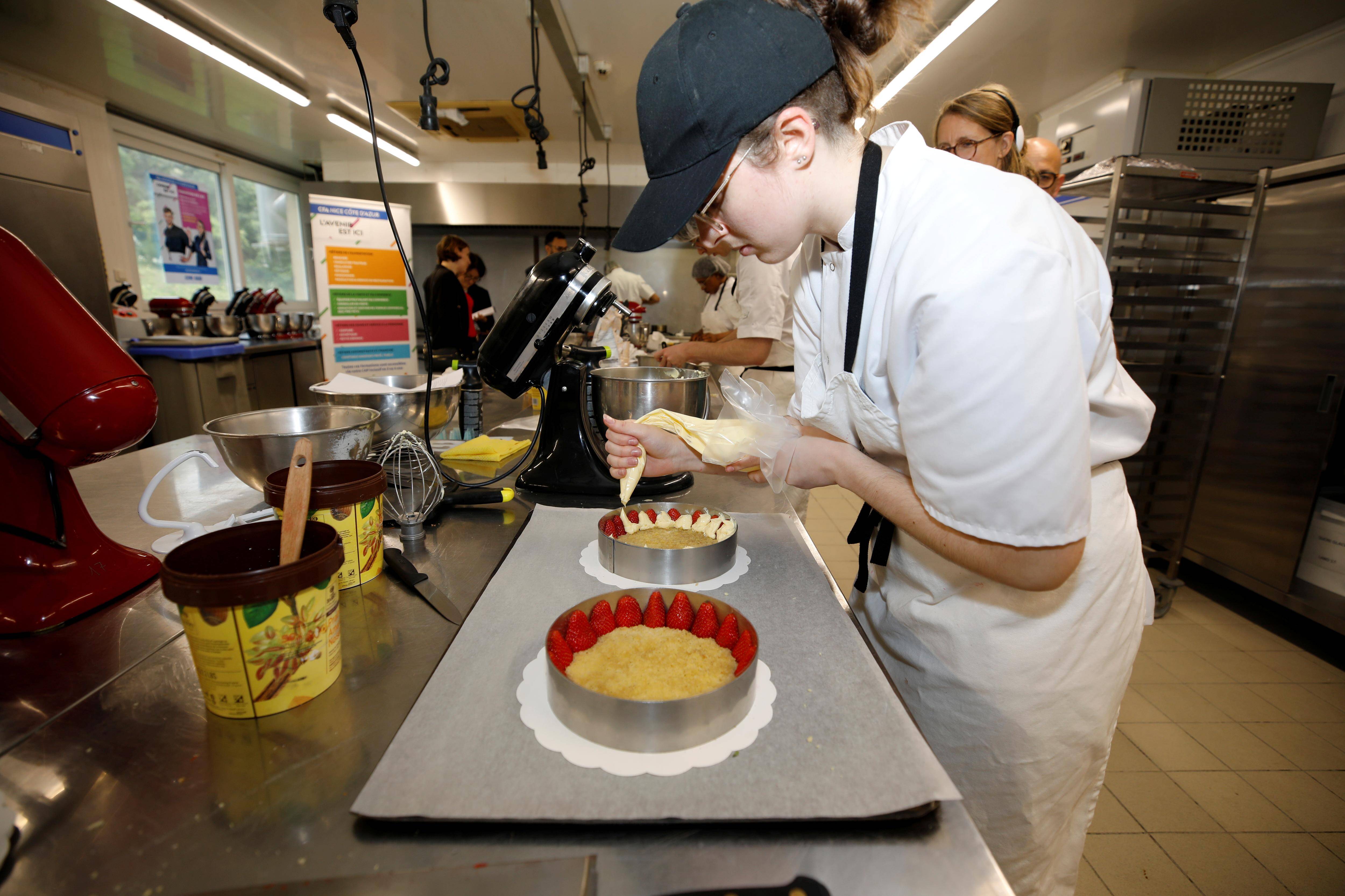 Comment ce défi à la Top Chef, lancé par un célèbre chocolatier, a permis à sept jeunes azuréens de se réinsérer