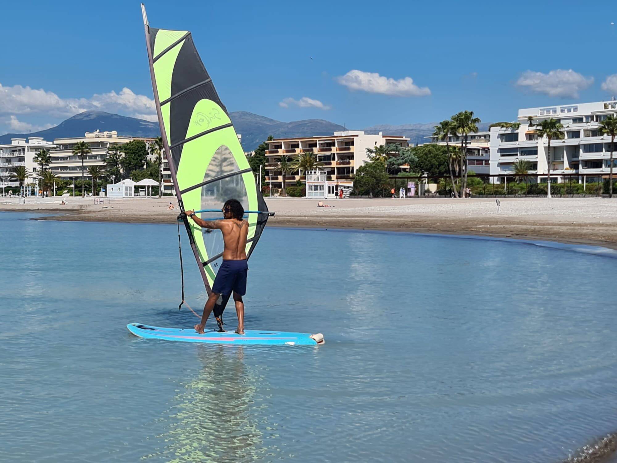 La navigation rouverte, mais la baignade encore et toujours interdite à Saint-Laurent-du-Var