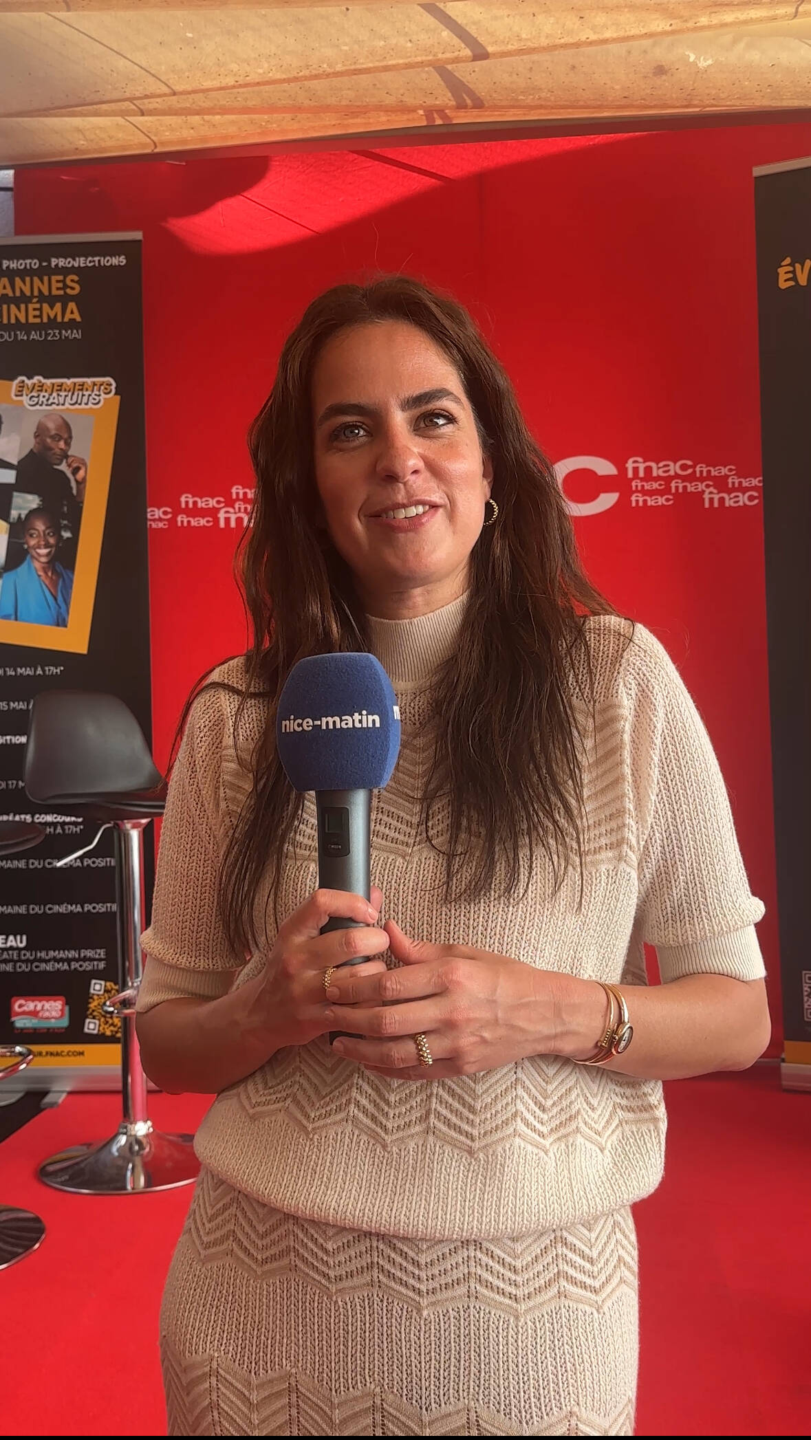 Les souvenirs "grandioses" d'Anouchka Delon à Cannes: on a échangé avec la fille du mythique acteur disparu en août dernier