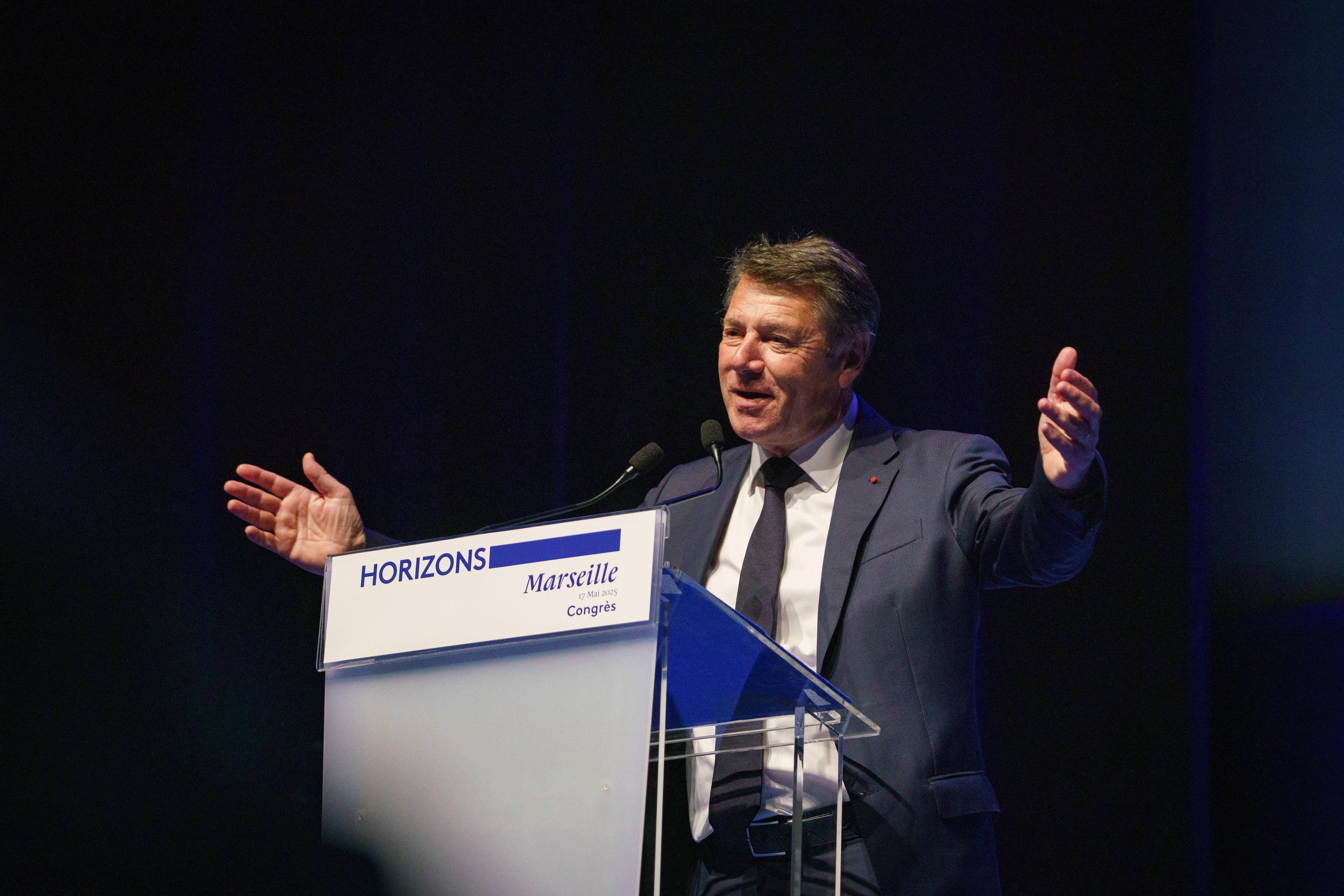 "Le régalien ce n'est pas que l'affaire de l'État": Christian Estrosi, vice-président d'Horizons, plaide de nouveau pour l'élargissement des pouvoirs de la police municipale