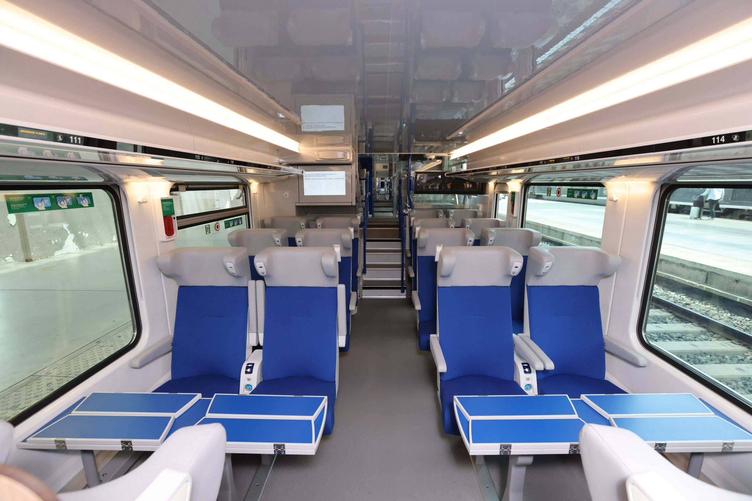 Fauteuils plus larges, restauration à bord, wifi... Les nouvelles rames Transdev qui circuleront à partir du 29 juin sur la ligne Marseille-Toulon-Nice se dévoilent